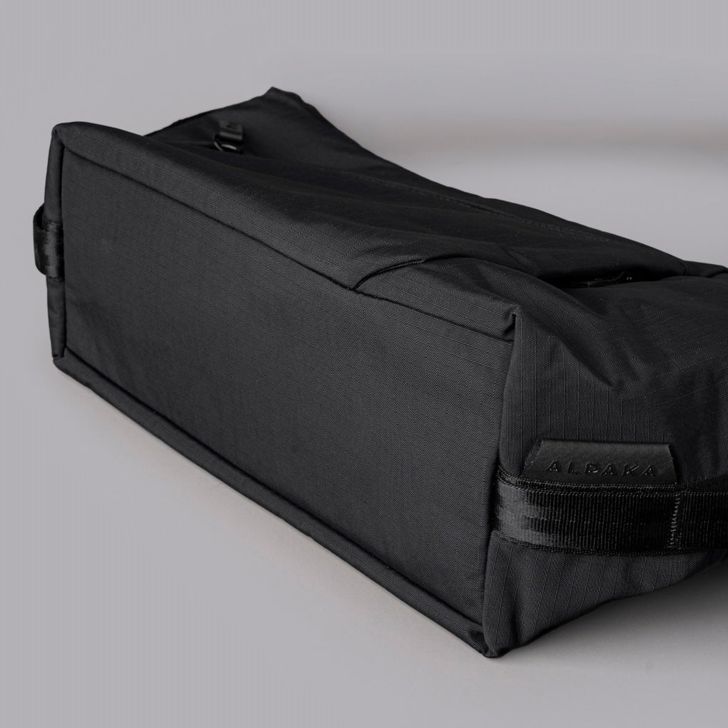 Alpaka Flow Satchel (4L) - Axoflux 210D Black
