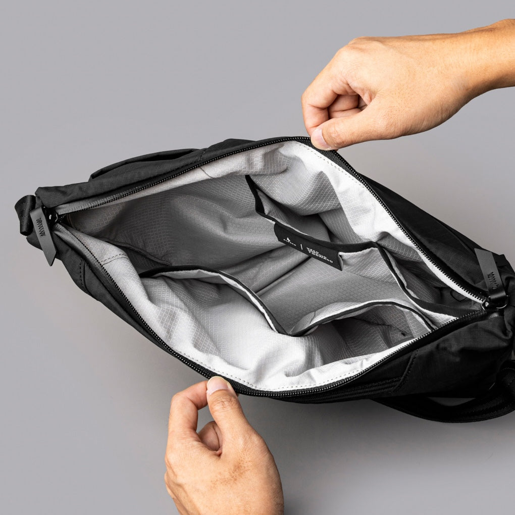 Alpaka Flow Satchel (4L) - Axoflux 210D Black