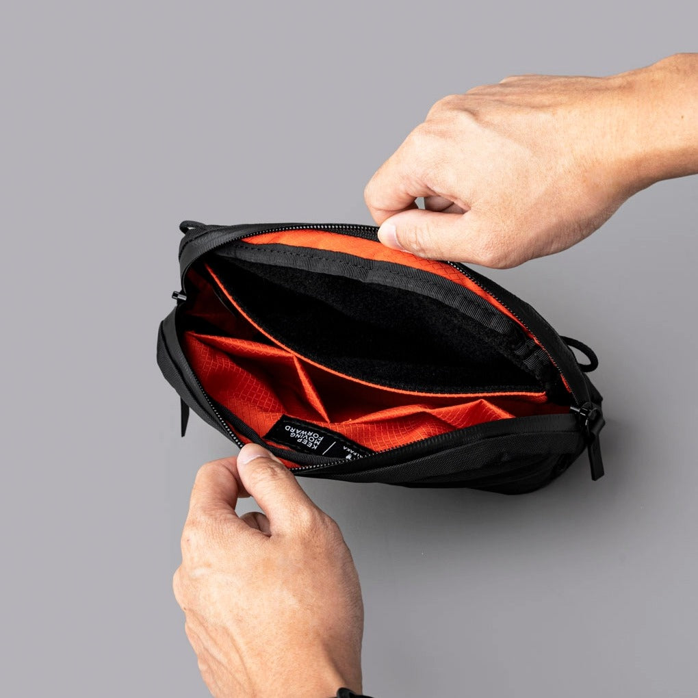 Alpaka Flight Sling (1L) - X-Pac® VX42 Black