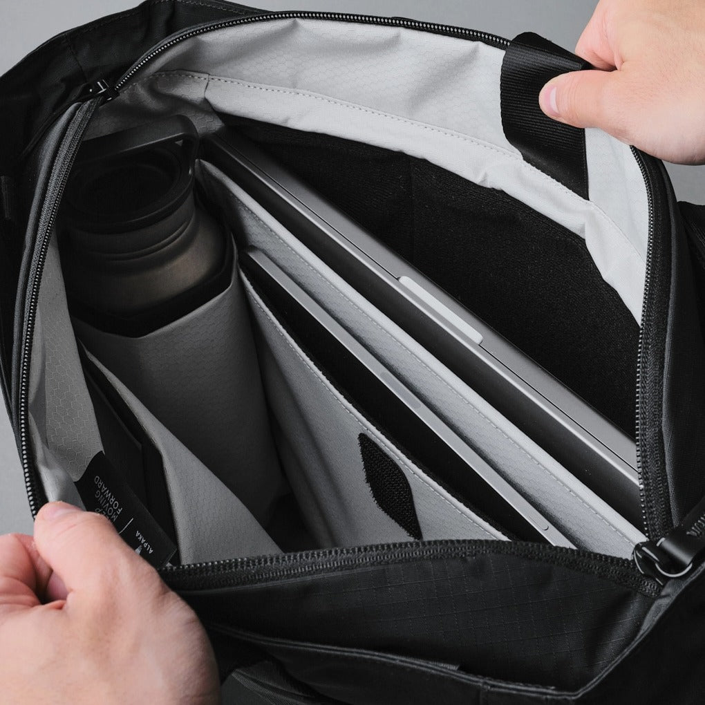 Alpaka Metro Tote - Axoflux 210D Black