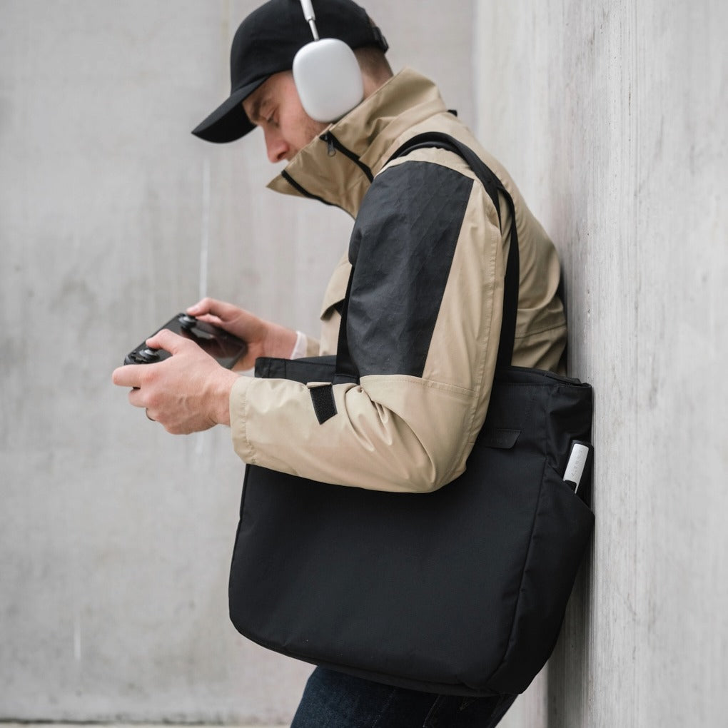 Alpaka Metro Tote - Axoflux 210D Black