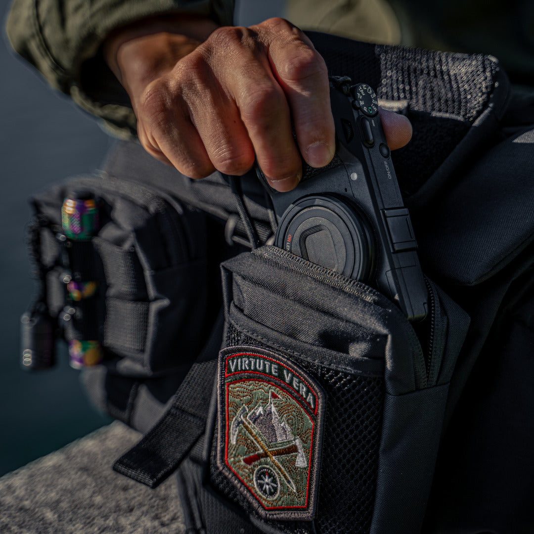 Armor 05 - Black Canvas