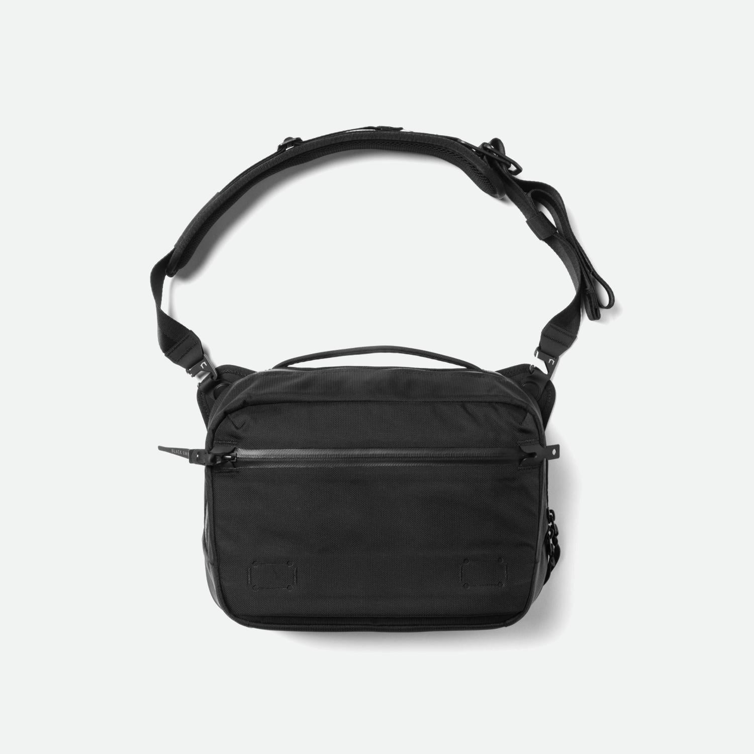 Black Ember Grip Sling 9L - Jet Black