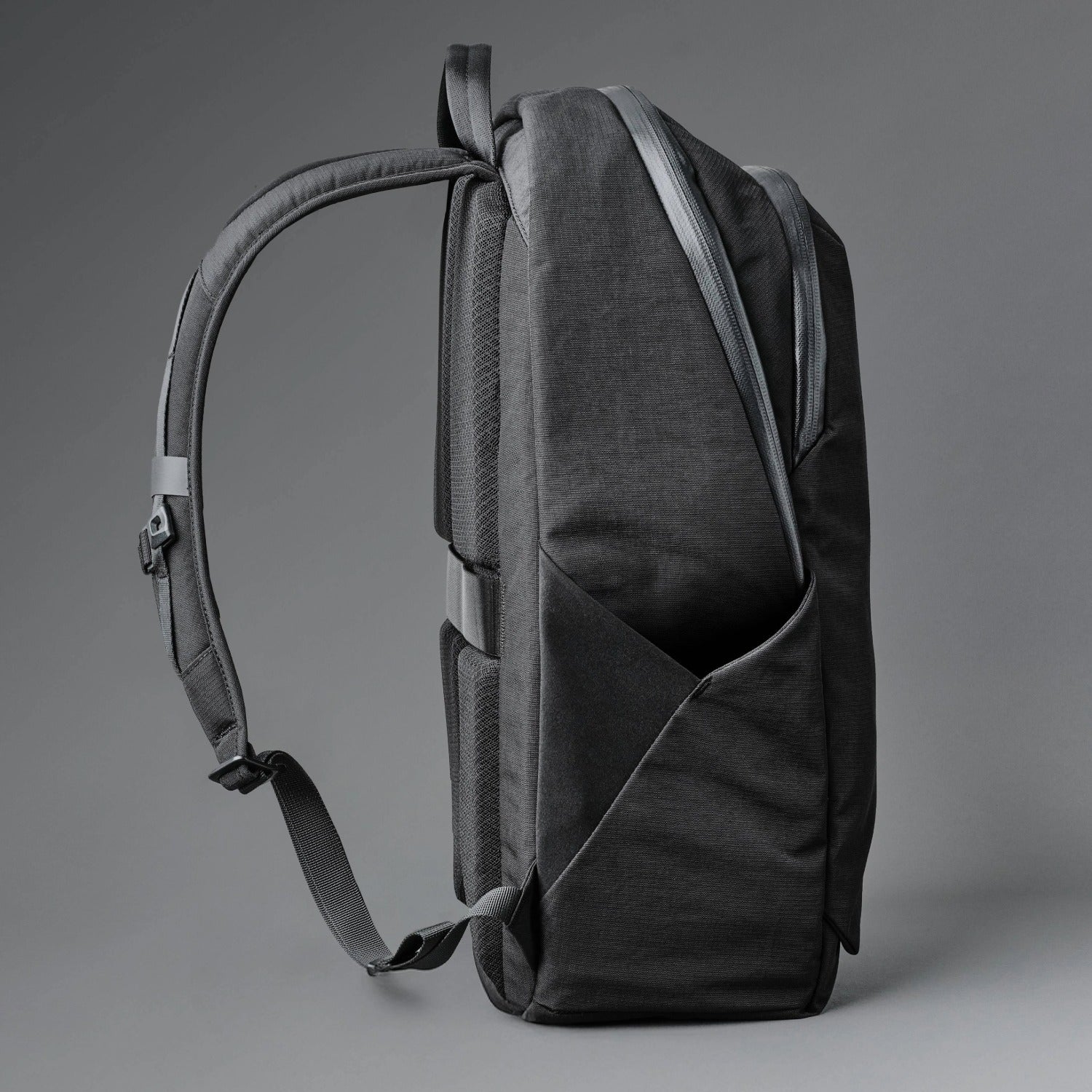 Alpaka Bravo Backpack (23L) - Axoflux 400D Black