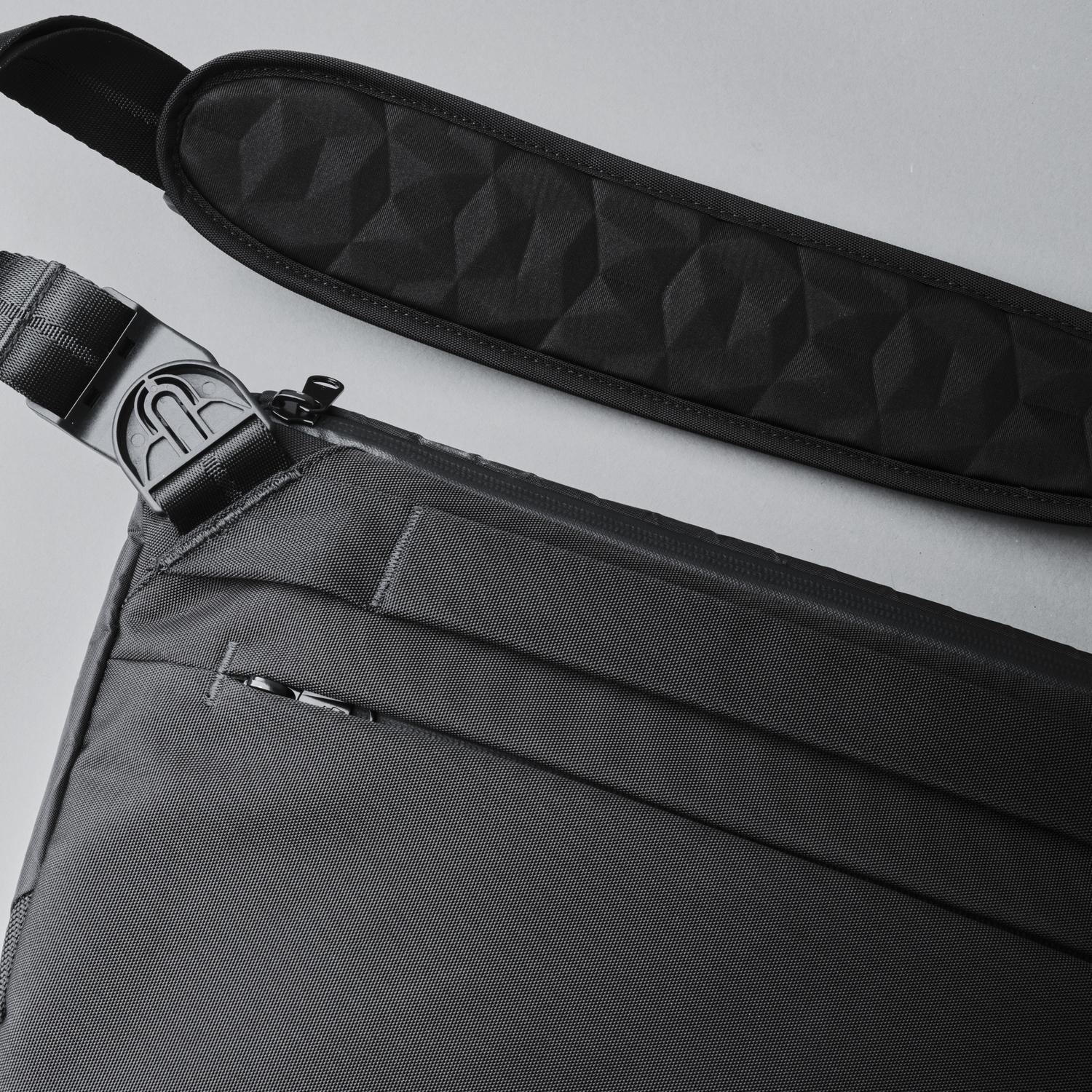 Alpaka Bravo Sling Max V2 - X-Pac® VX21 Black