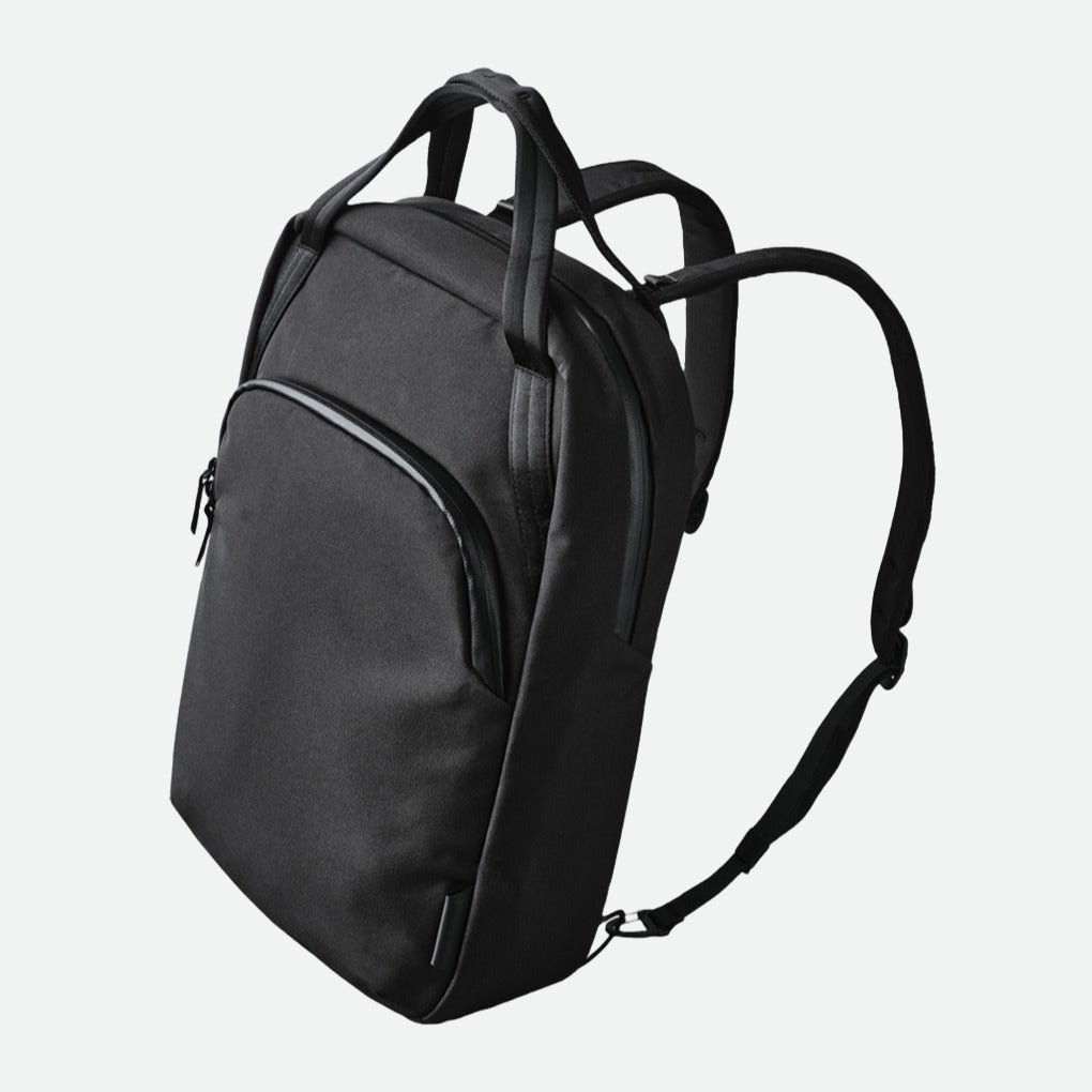 Alpaka Bravo Totepack - Axoflux 300D Black - Hero Image