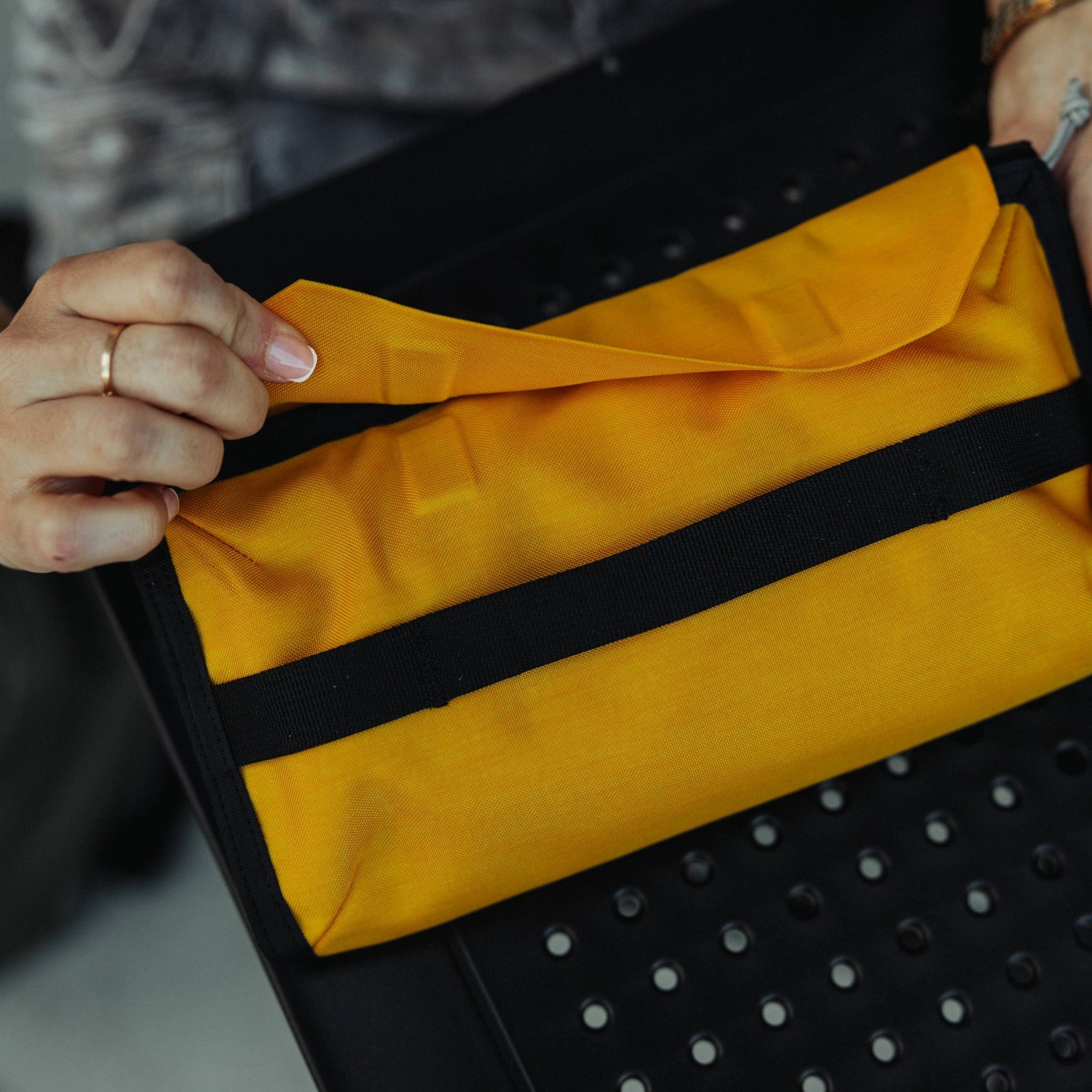 Evergoods Civic Access Pouch 1L - Expedition Yellow