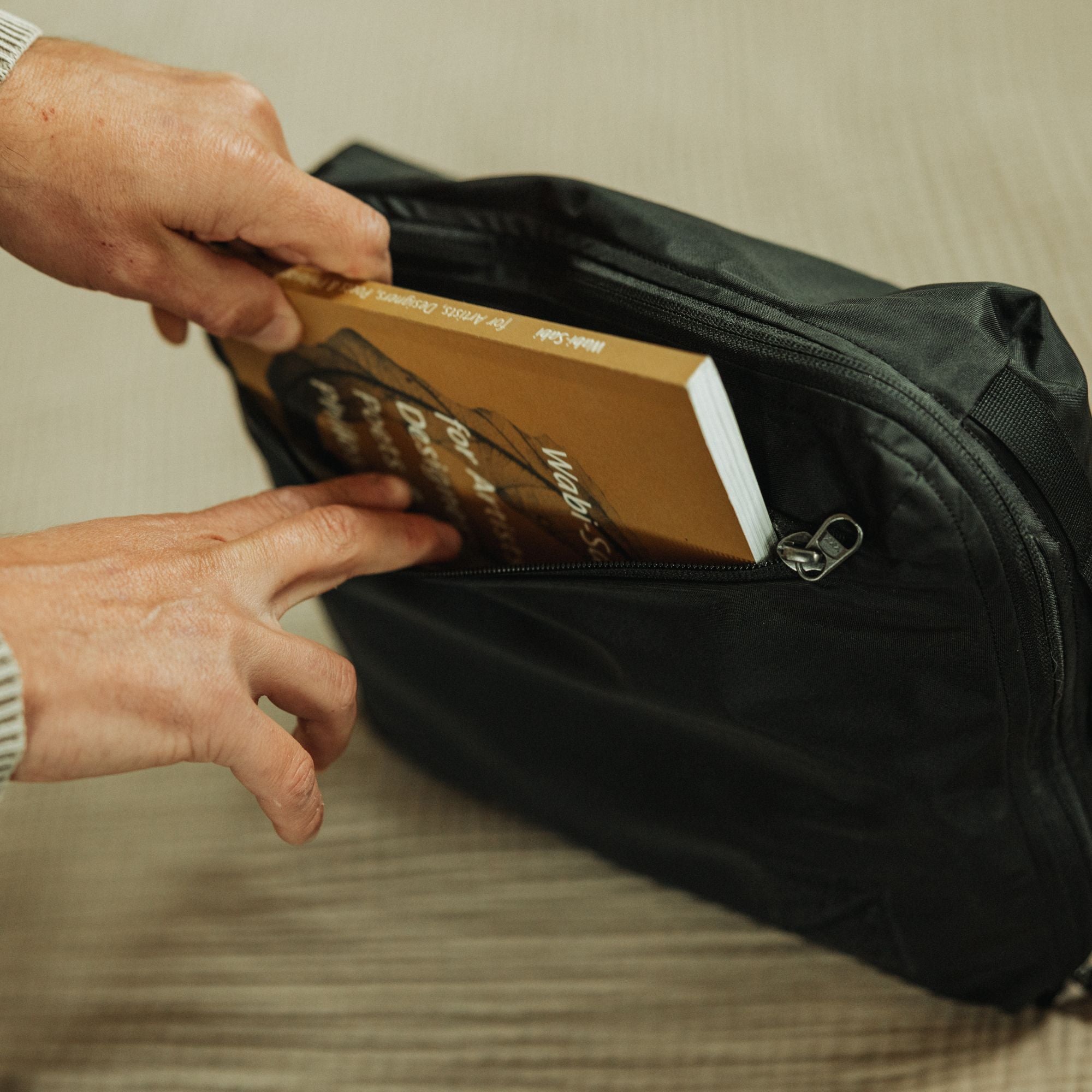 Evergoods Transit Packing Cube 10L - Black - Lifestyle