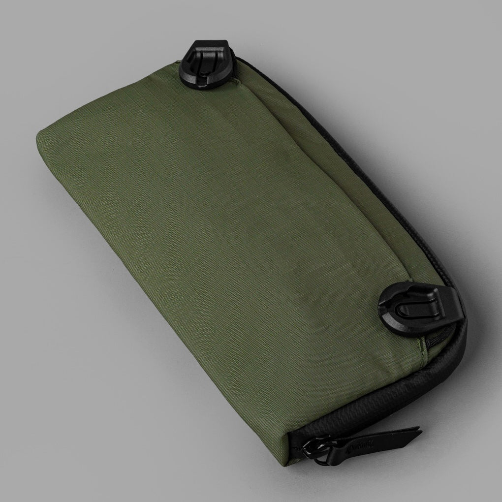 Alpaka Flight Pouch - Axoflux 210D Green