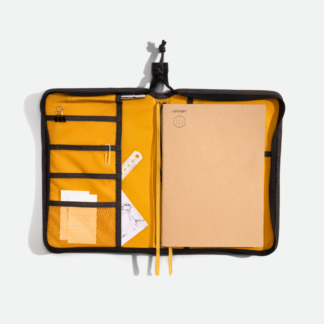 Lochby Field Folio B5 - Bumblebee