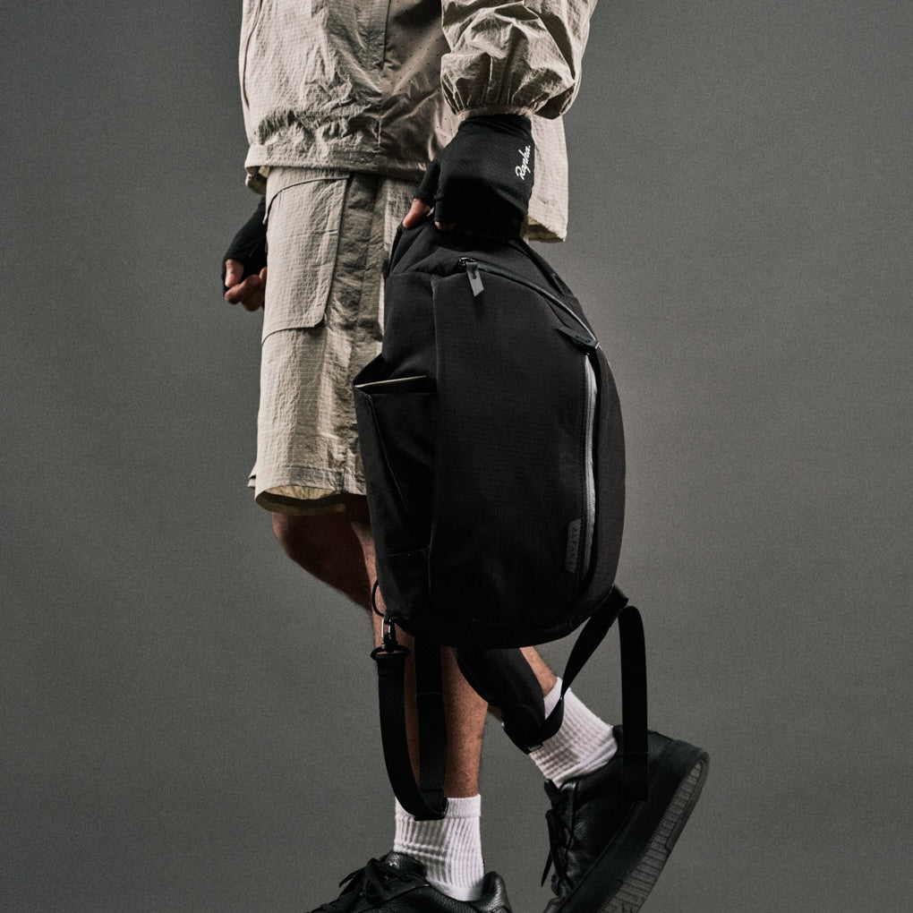 Alpaka Metro Crossbody - Left Shoulder - Black Axoflux