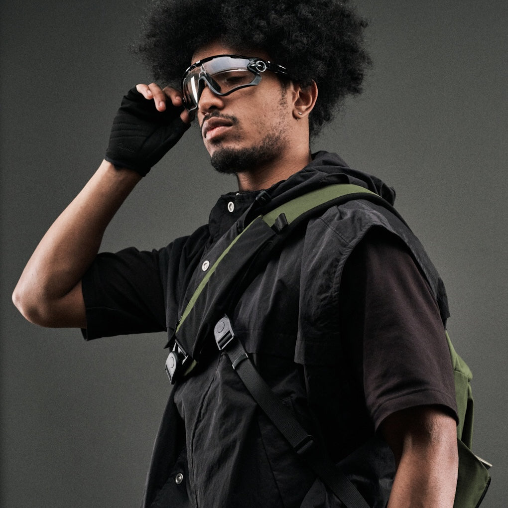 Alpaka Metro Crossbody - Left Shoulder - Green Axoflux