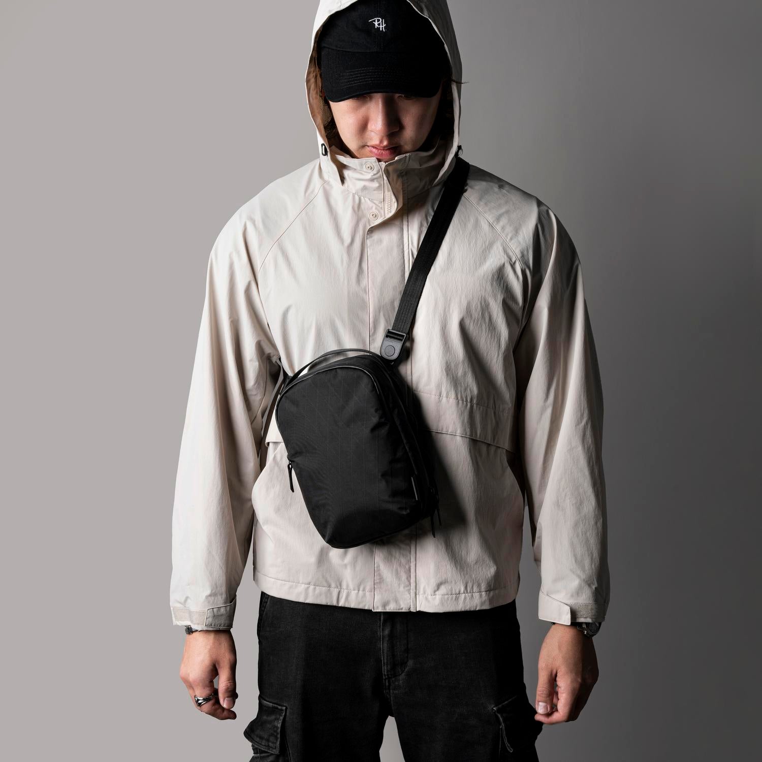 Alpaka Metro Sling Max - X-Pac® VX42 Black