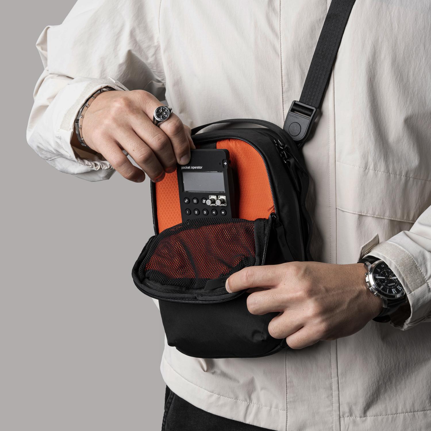 Alpaka Metro Sling Max - X-Pac® VX42 Black