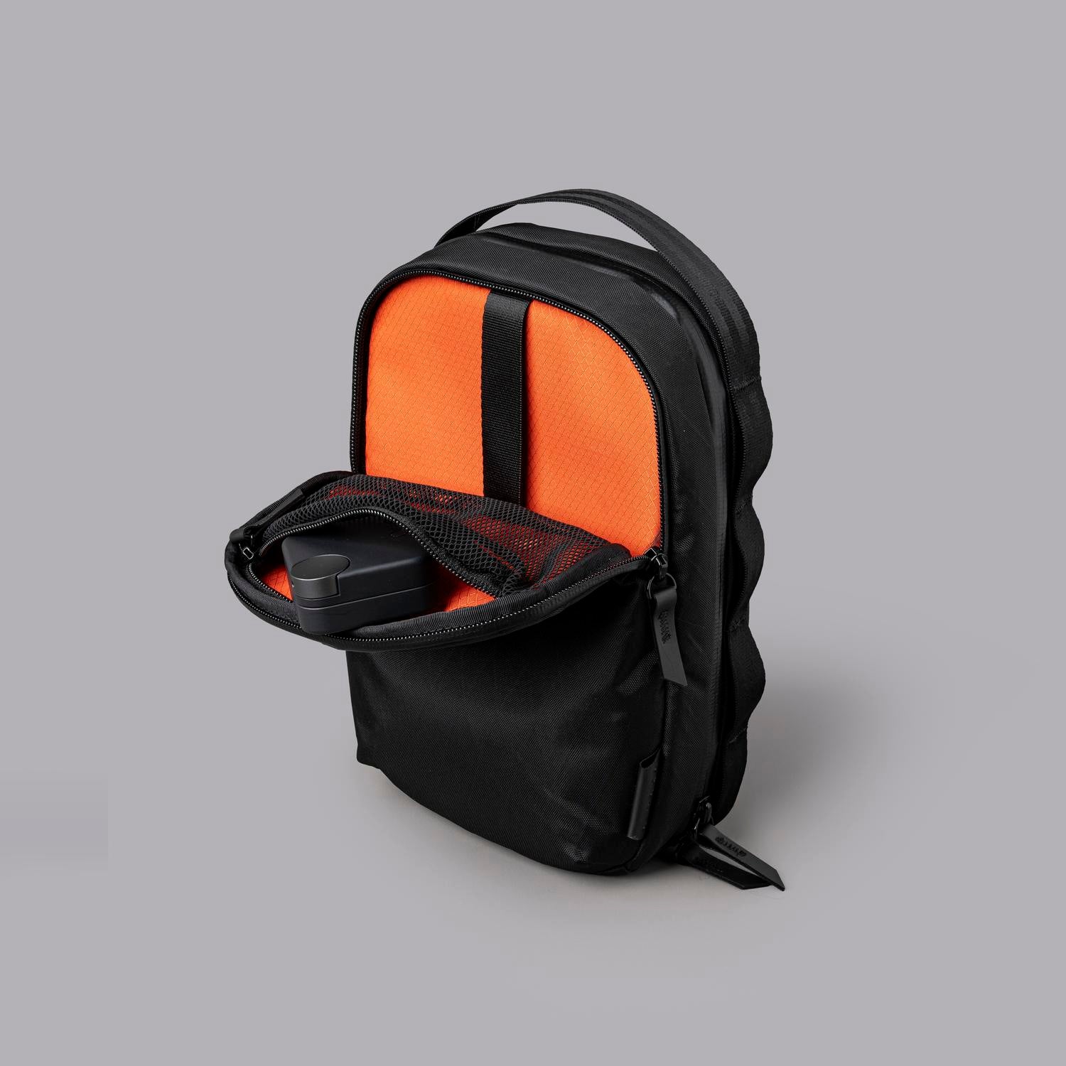 Alpaka Metro Sling Max - X-Pac® VX42 Black