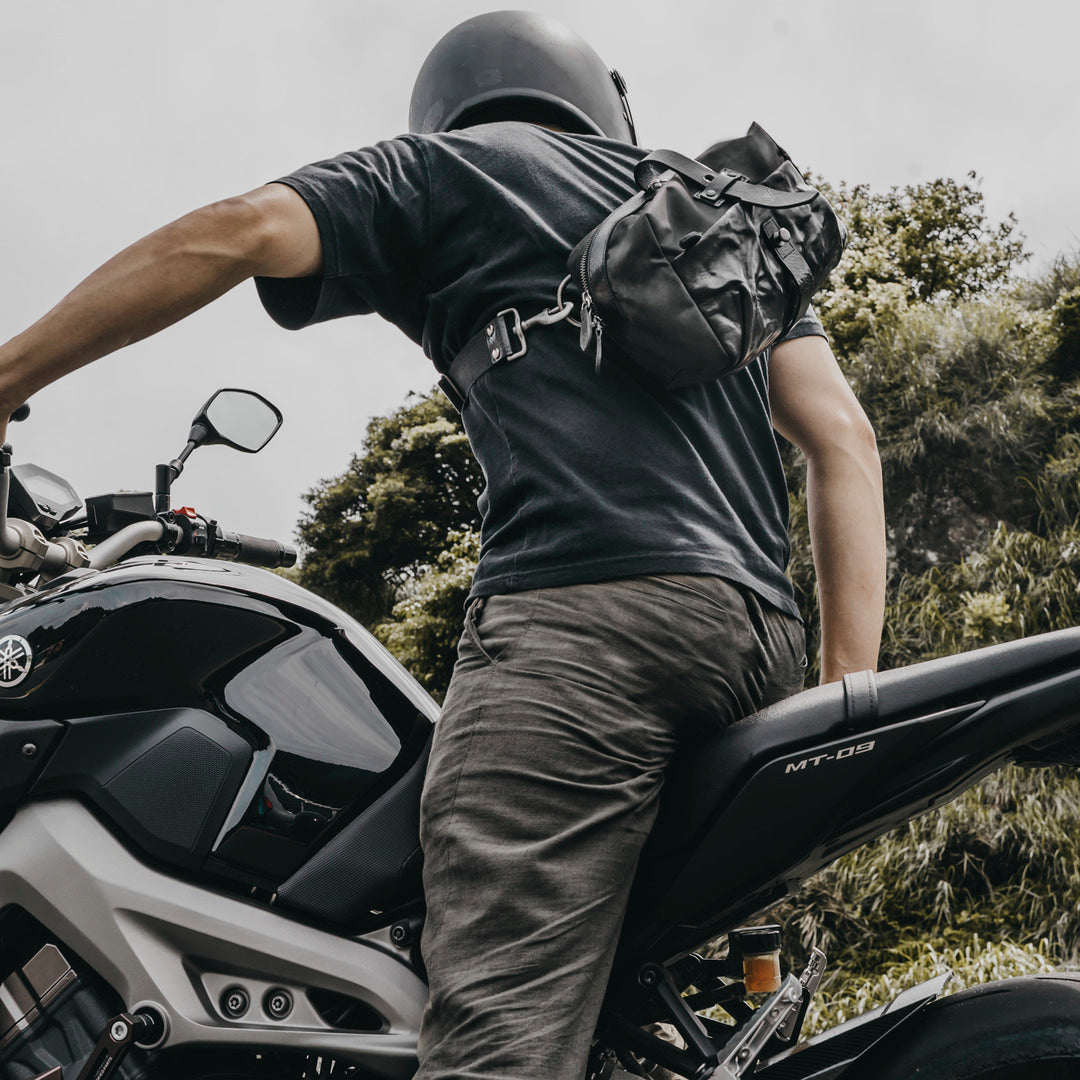 Wotancraft "Mini Rider" Sling Bag 3.5L - Black Canvas / Black Leather