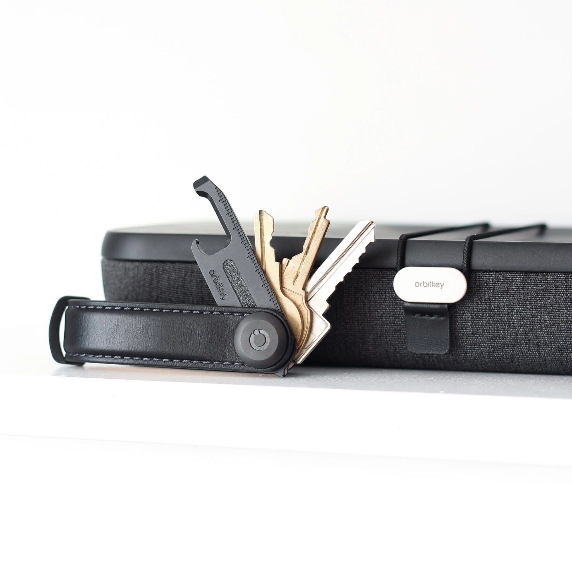 Orbitkey Key Organiser Leather - Black with Black Stitching