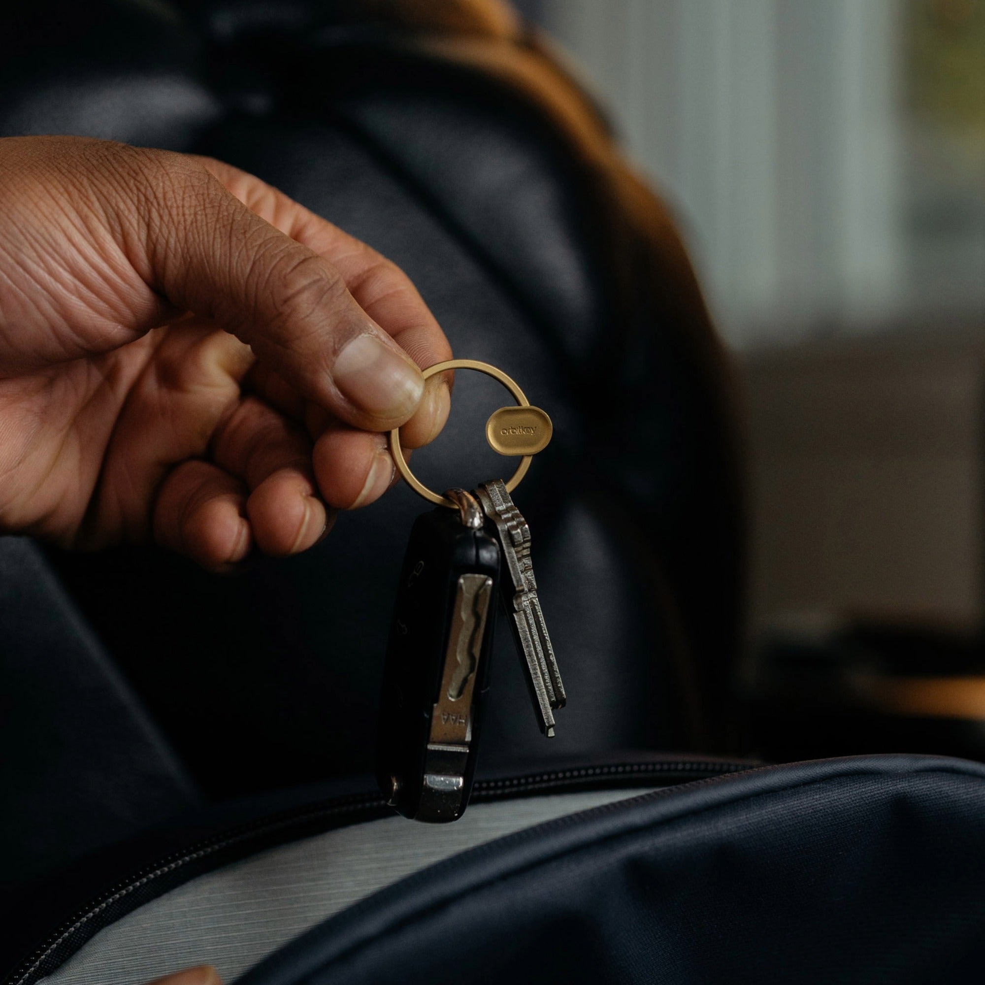 Orbitkey Ring v2 - Yellow Gold