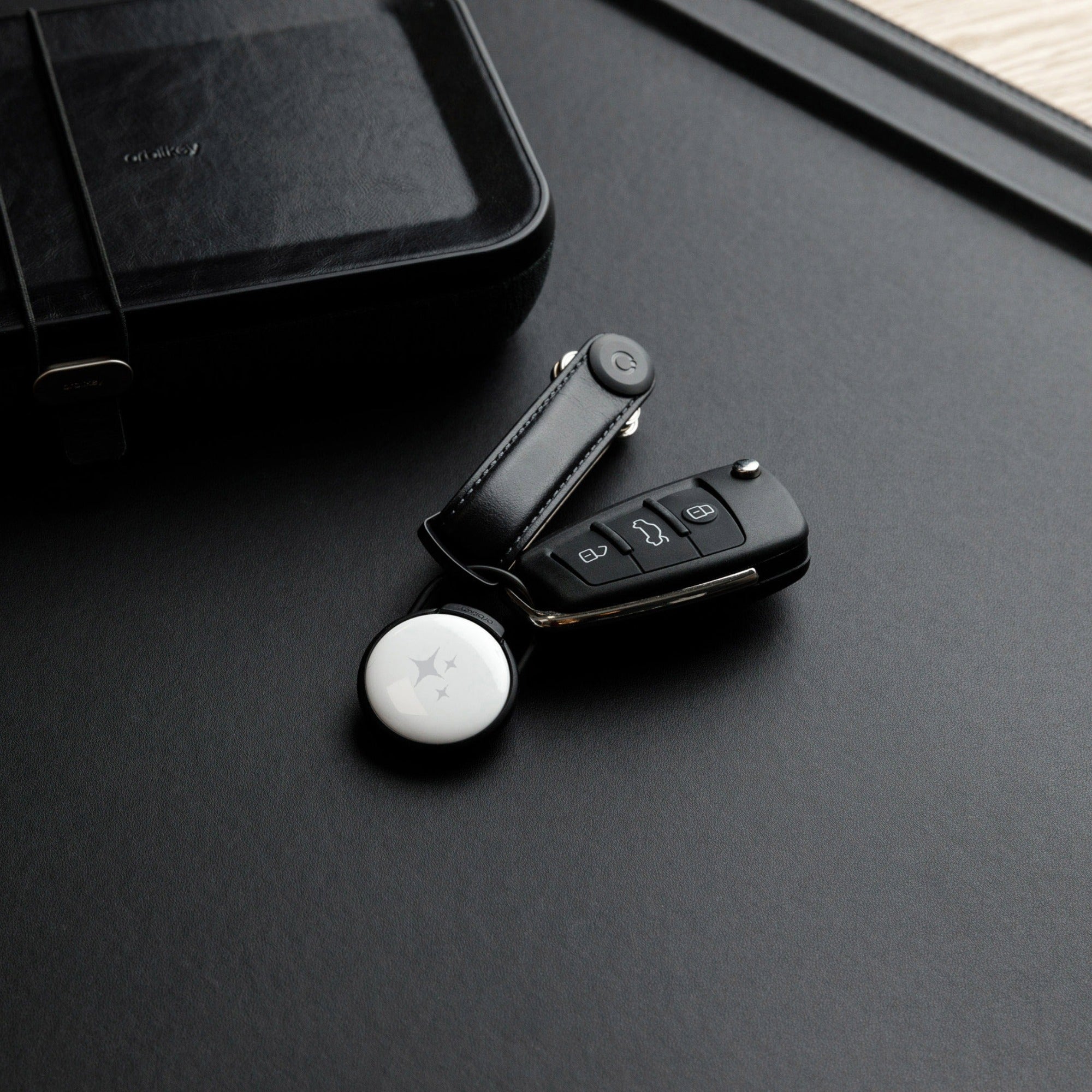 Orbitkey Slim Case for AirTag - Black