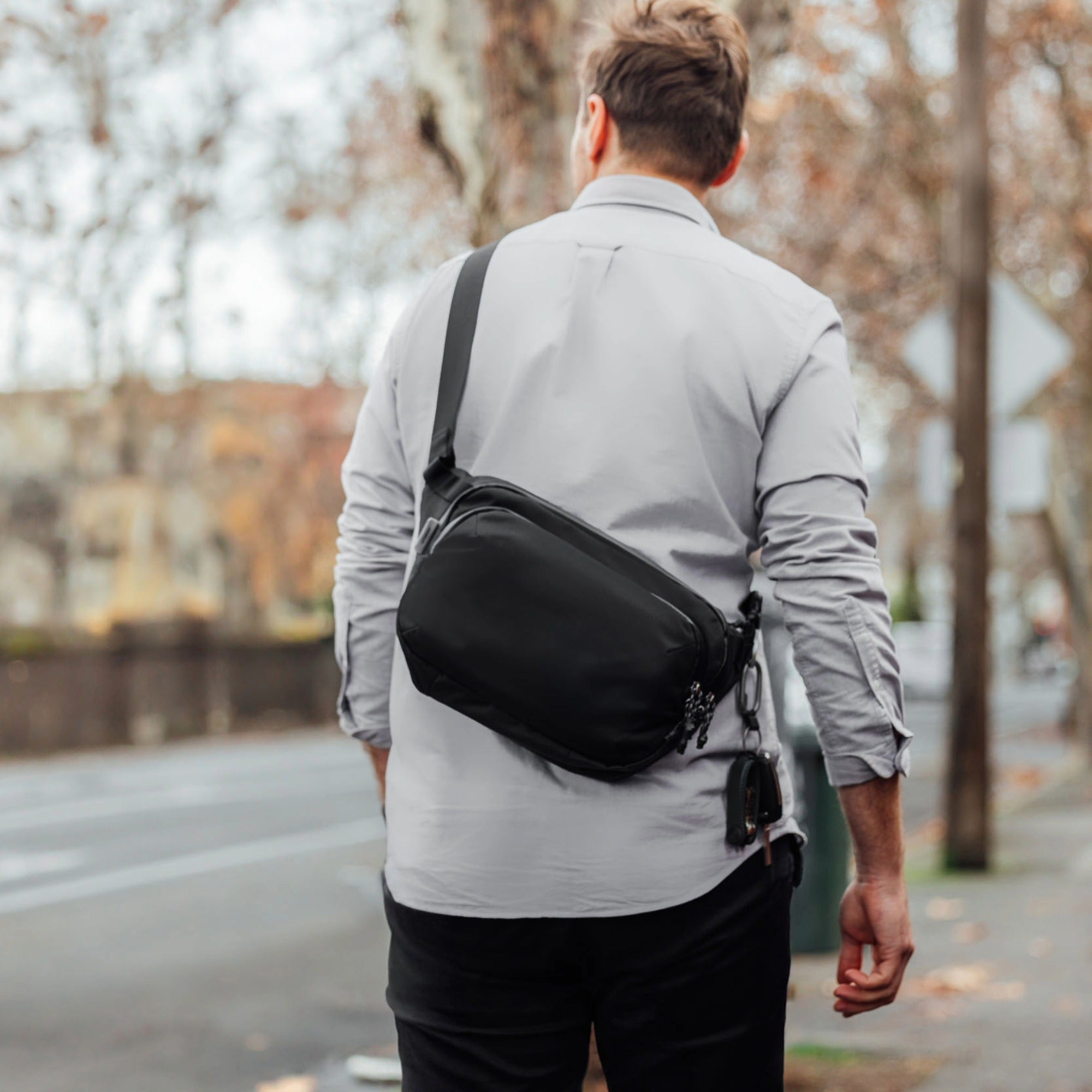 Orbitkey Urban Sling Plus (6L) - Black