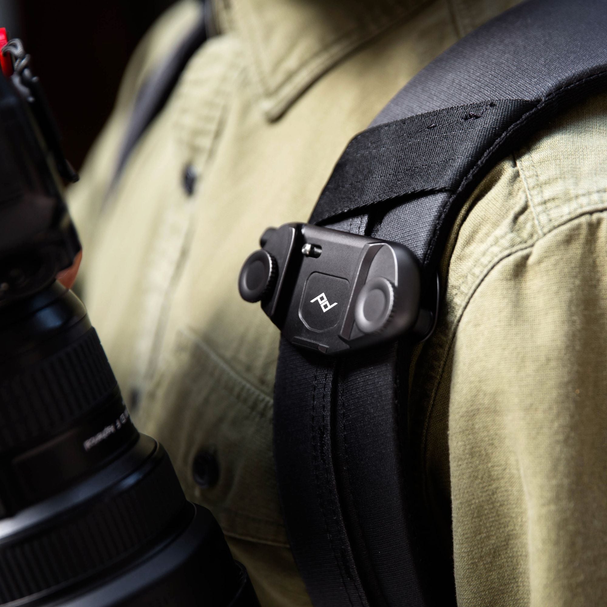 Peak Design Capture Black