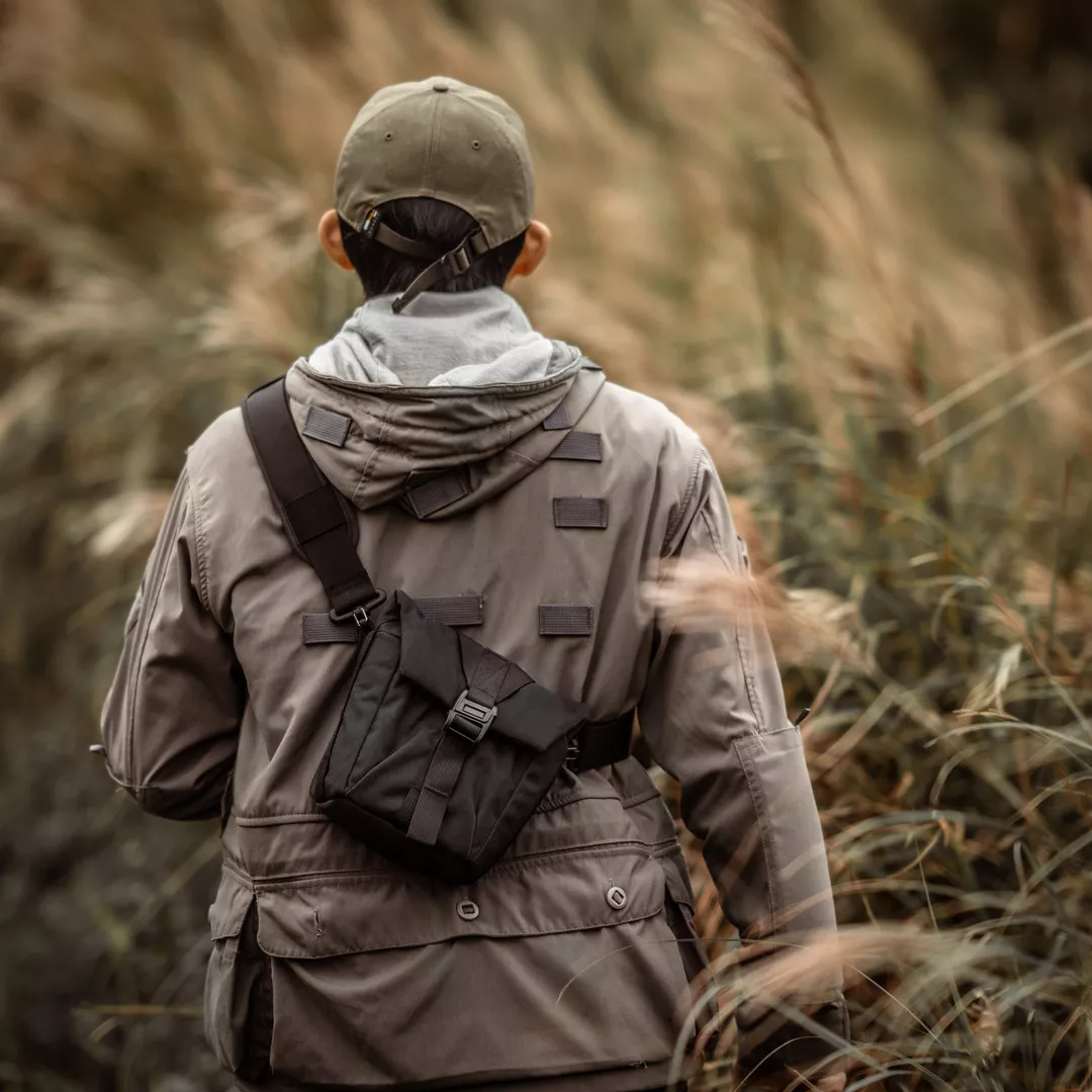"Pilot" Travel Camera Bag 2L Upgraded - Black Canvas