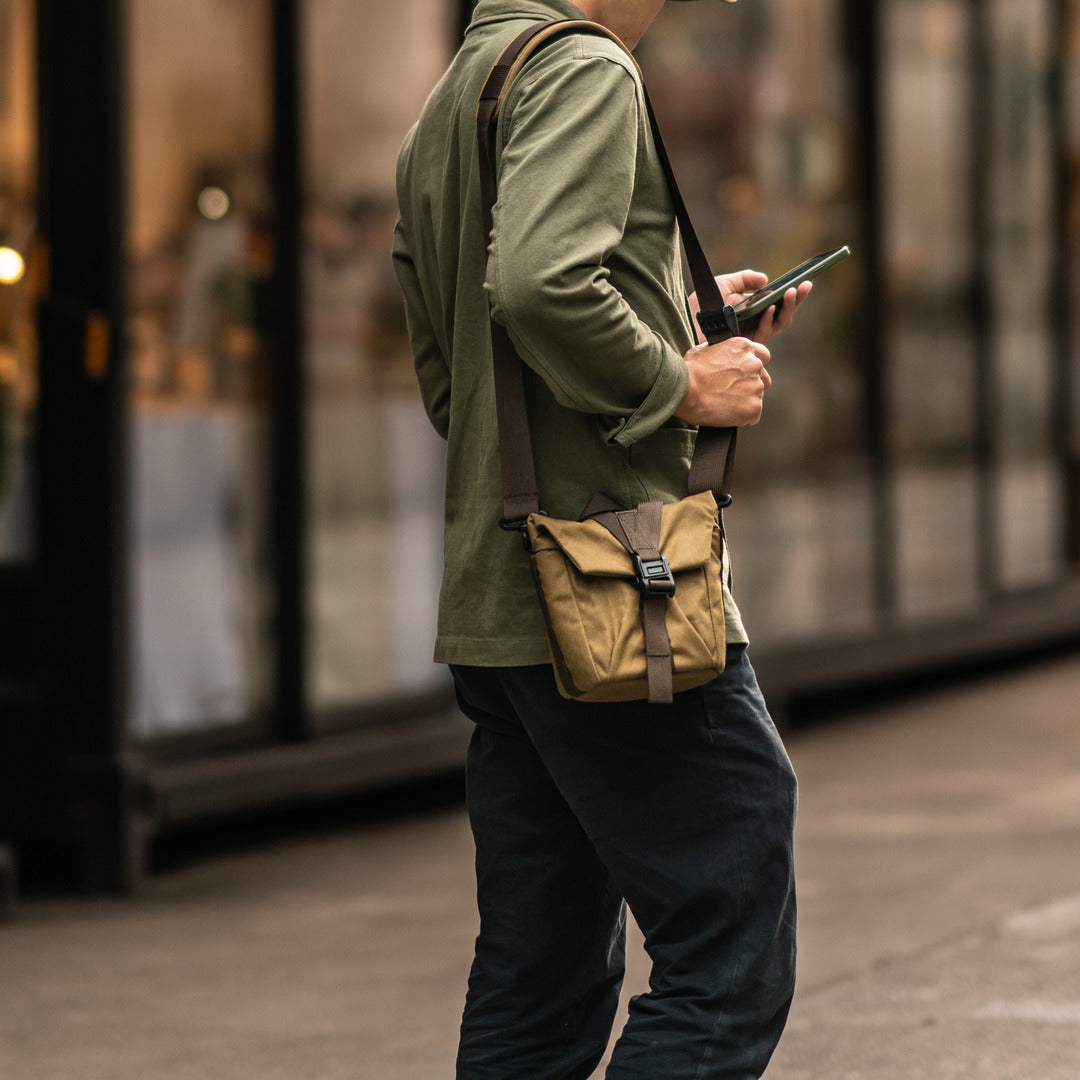 "Pilot" Travel Camera Bag 2L Upgraded - Khaki Brown Canvas