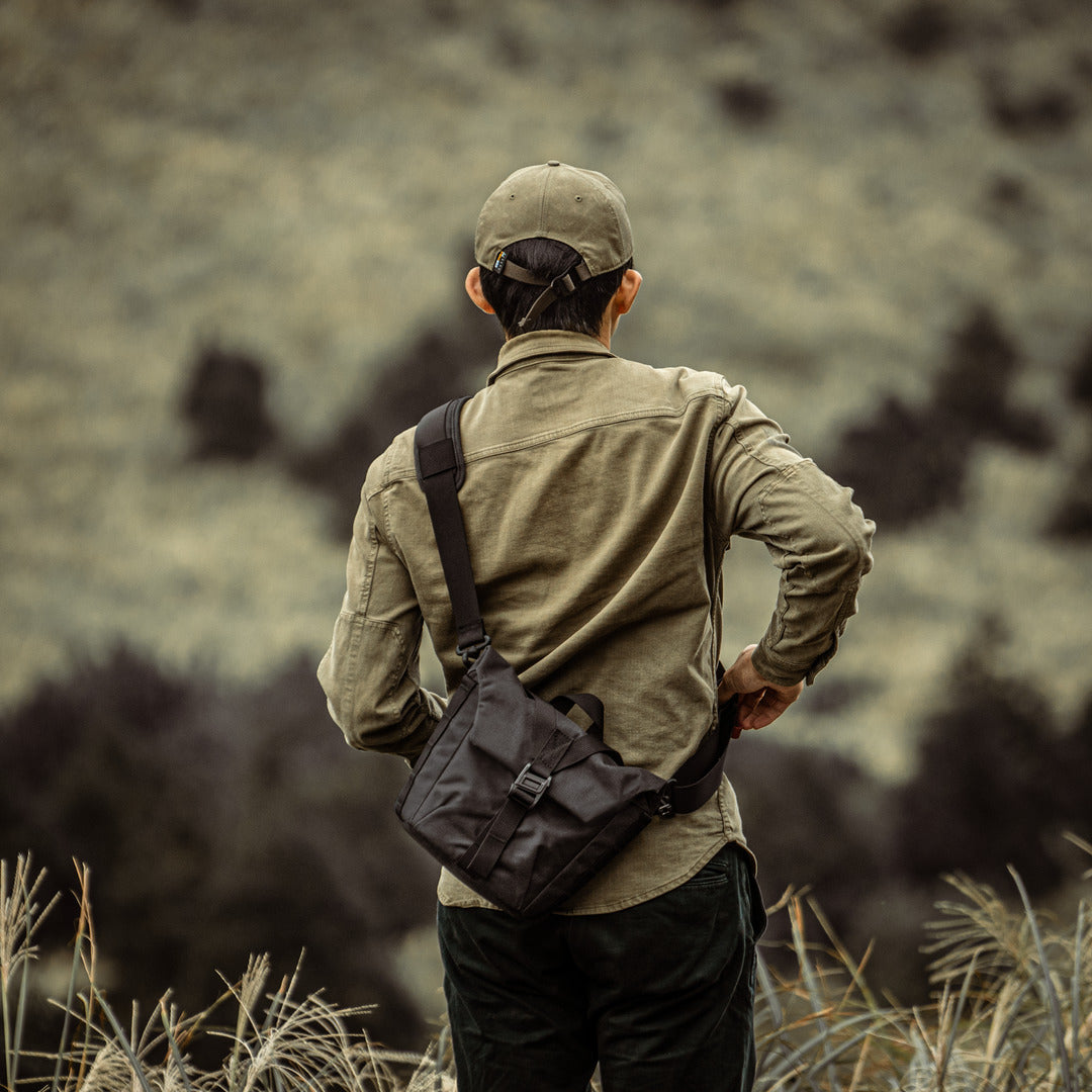 Wotancraft "Pilot" Travel Camera Bag 3.5L Upgraded - Black Canvas