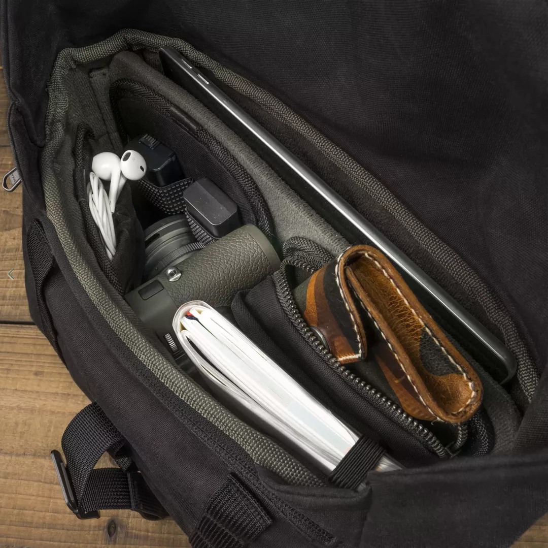 Wotancraft "Pilot" Travel Camera Bag 7L Upgraded - Black Canvas