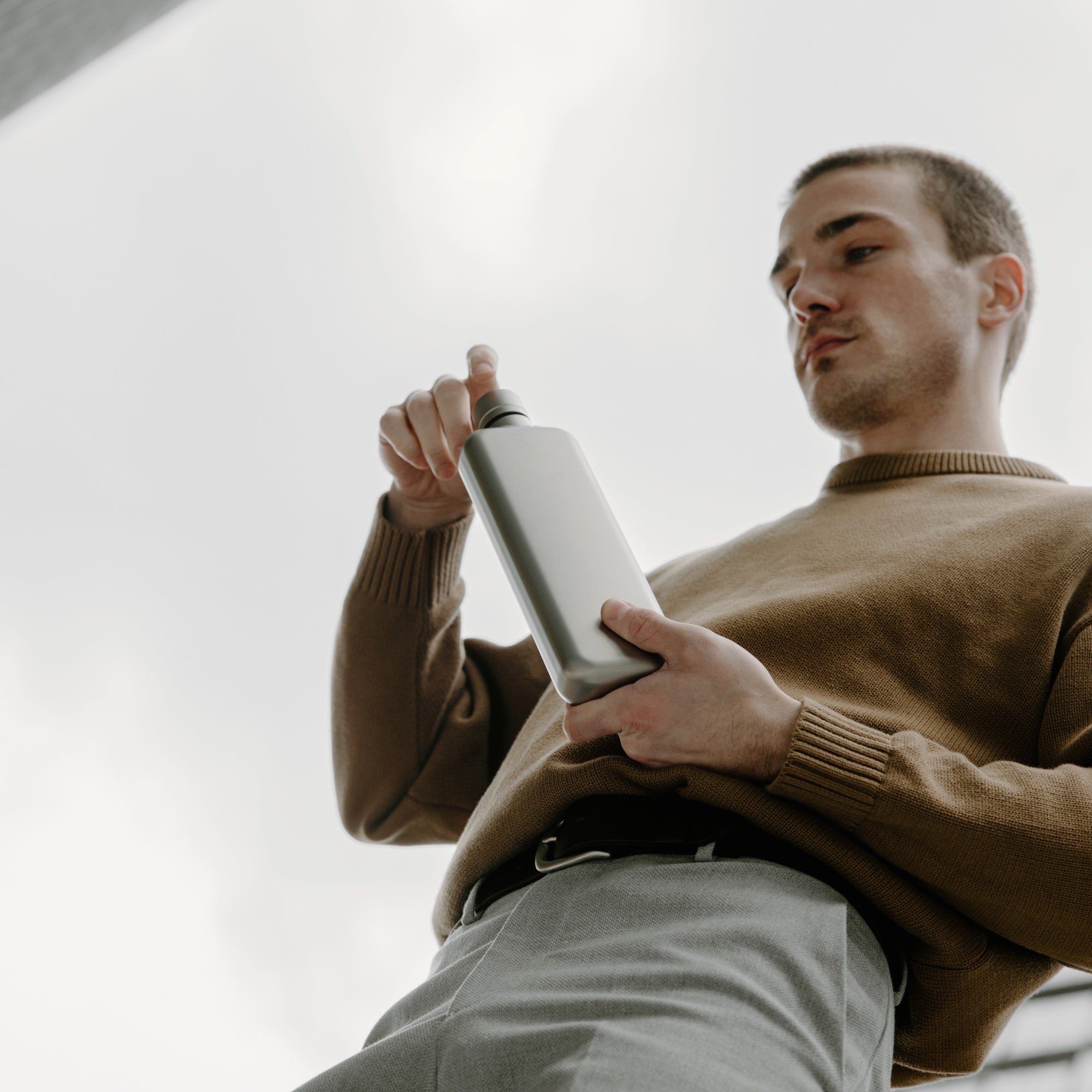 Slim Stainless Steel memobottle - Satin - Lifestyle image