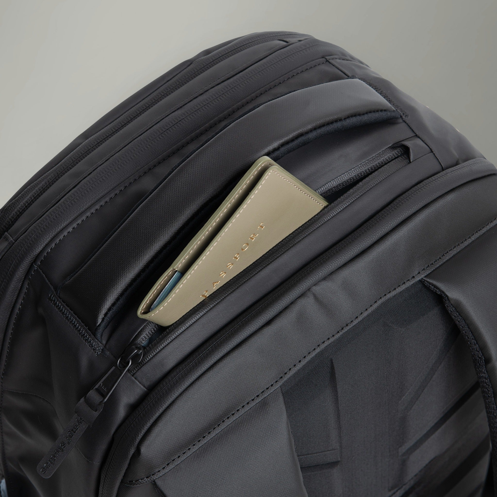 Sympl Commuter Pack 24L - Carbonate