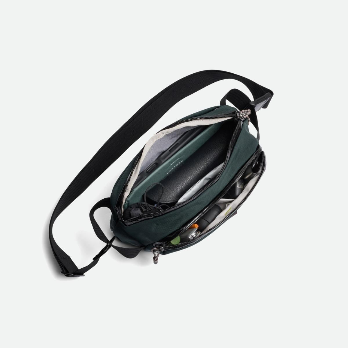 Bellroy Venture Ready Sling 2.5L - Deep Ocean