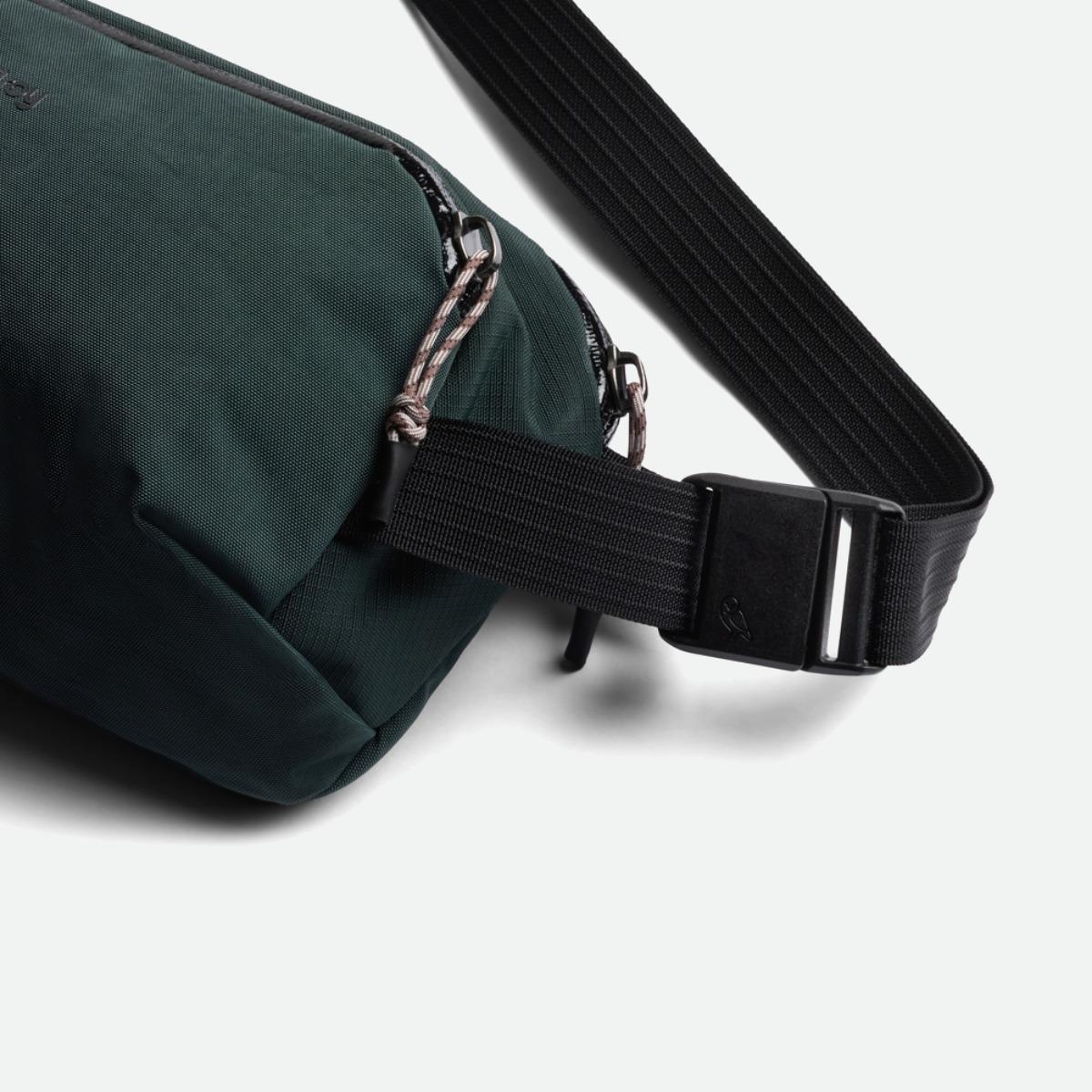 Bellroy Venture Ready Sling 2.5L - Deep Ocean
