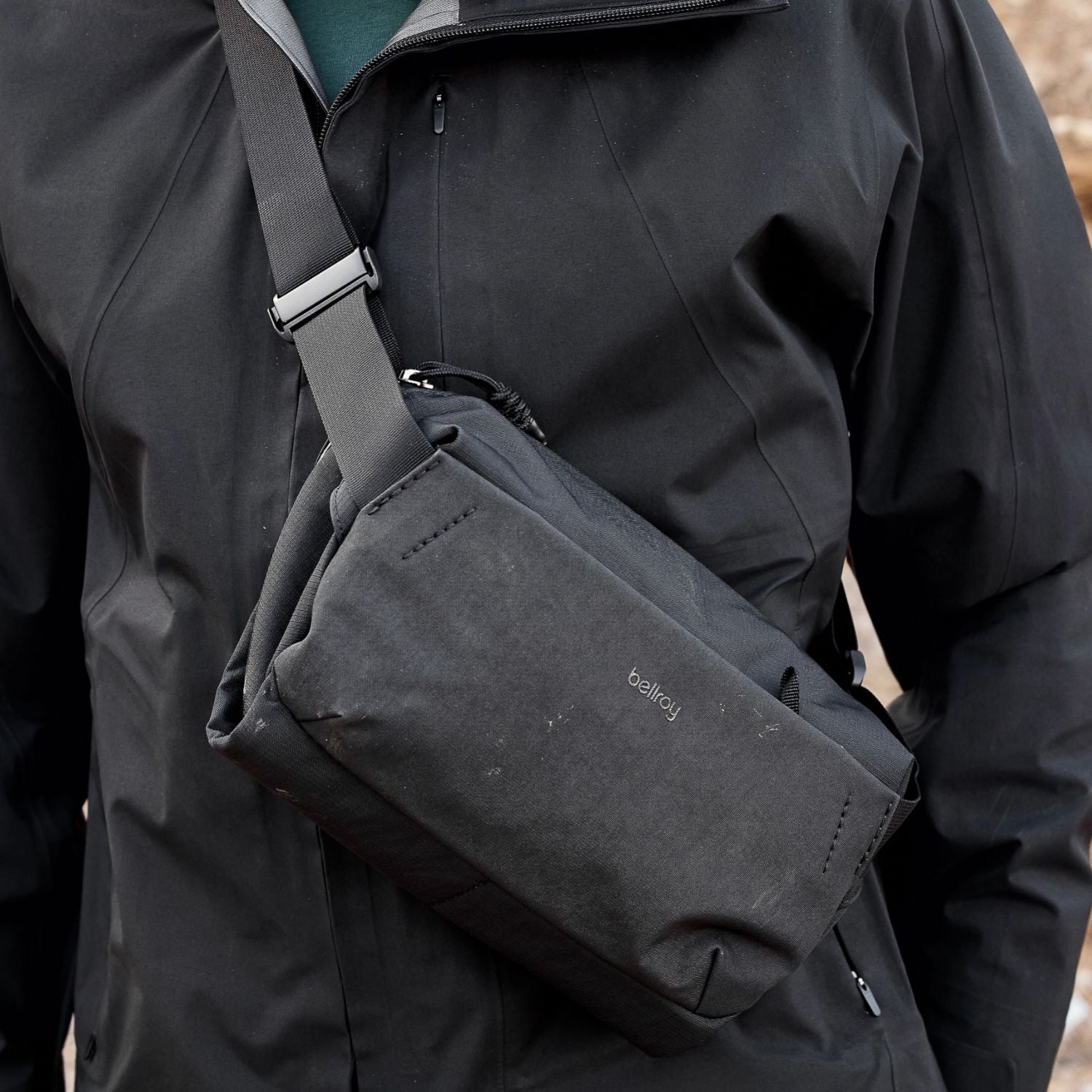 Bellroy Venture Sling 6L Black livsstilsbillede