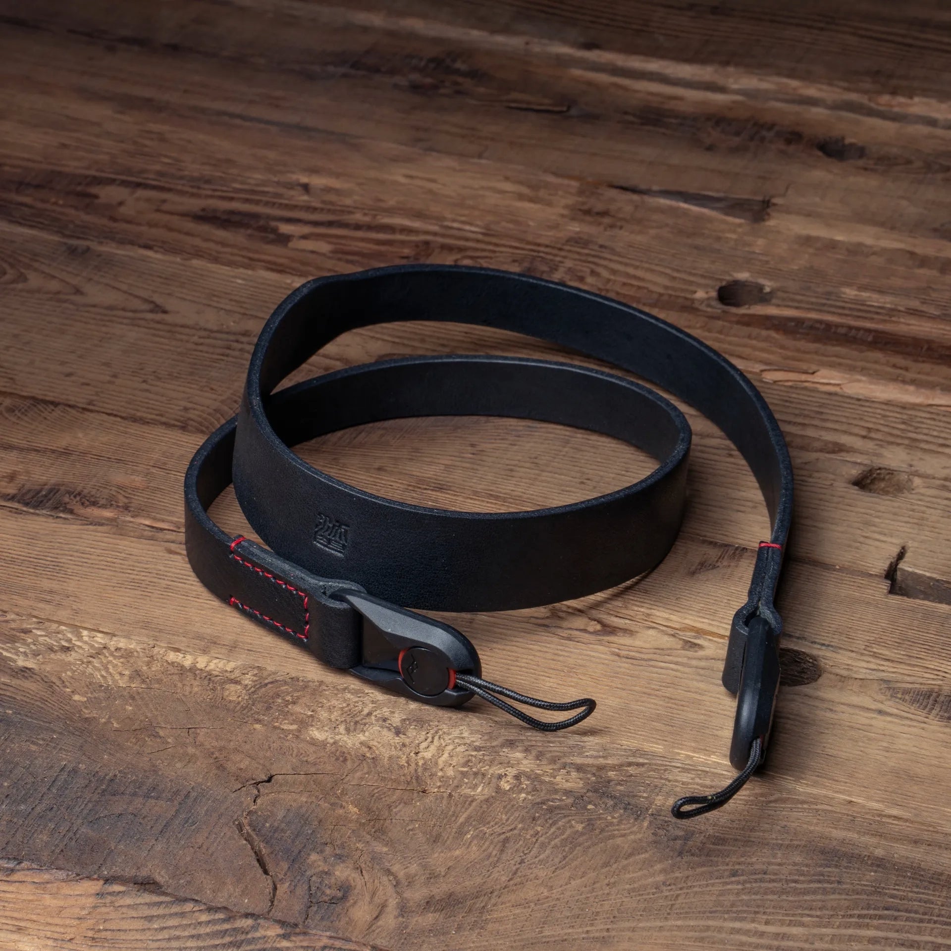 Wotancraft Premium Handcrafted Double-Sided Leather Strap Tapered (Peak Design Anchor Link) - 002