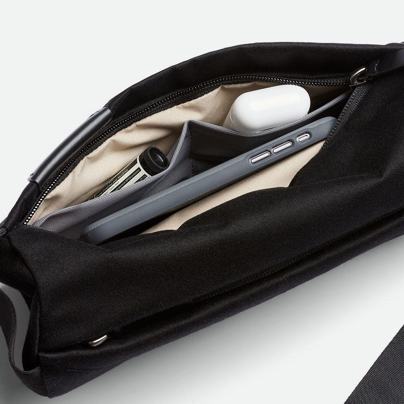 Bellroy Sling Mini Melbourne Black