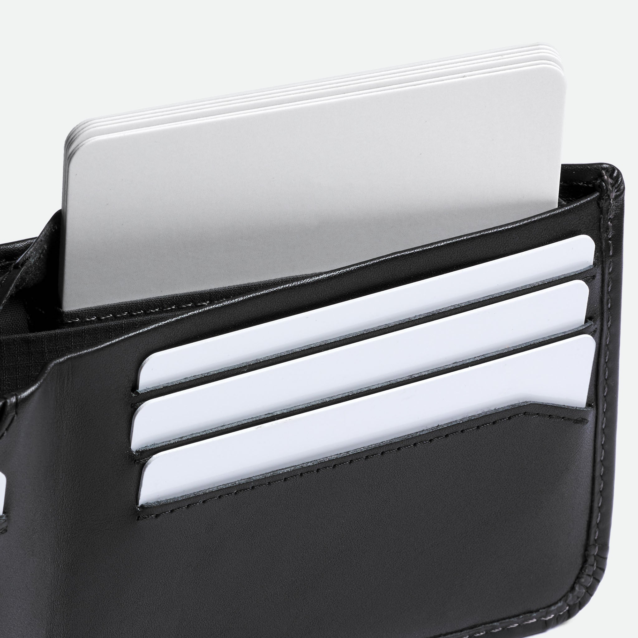 Bellroy Hide & Seek LO Black