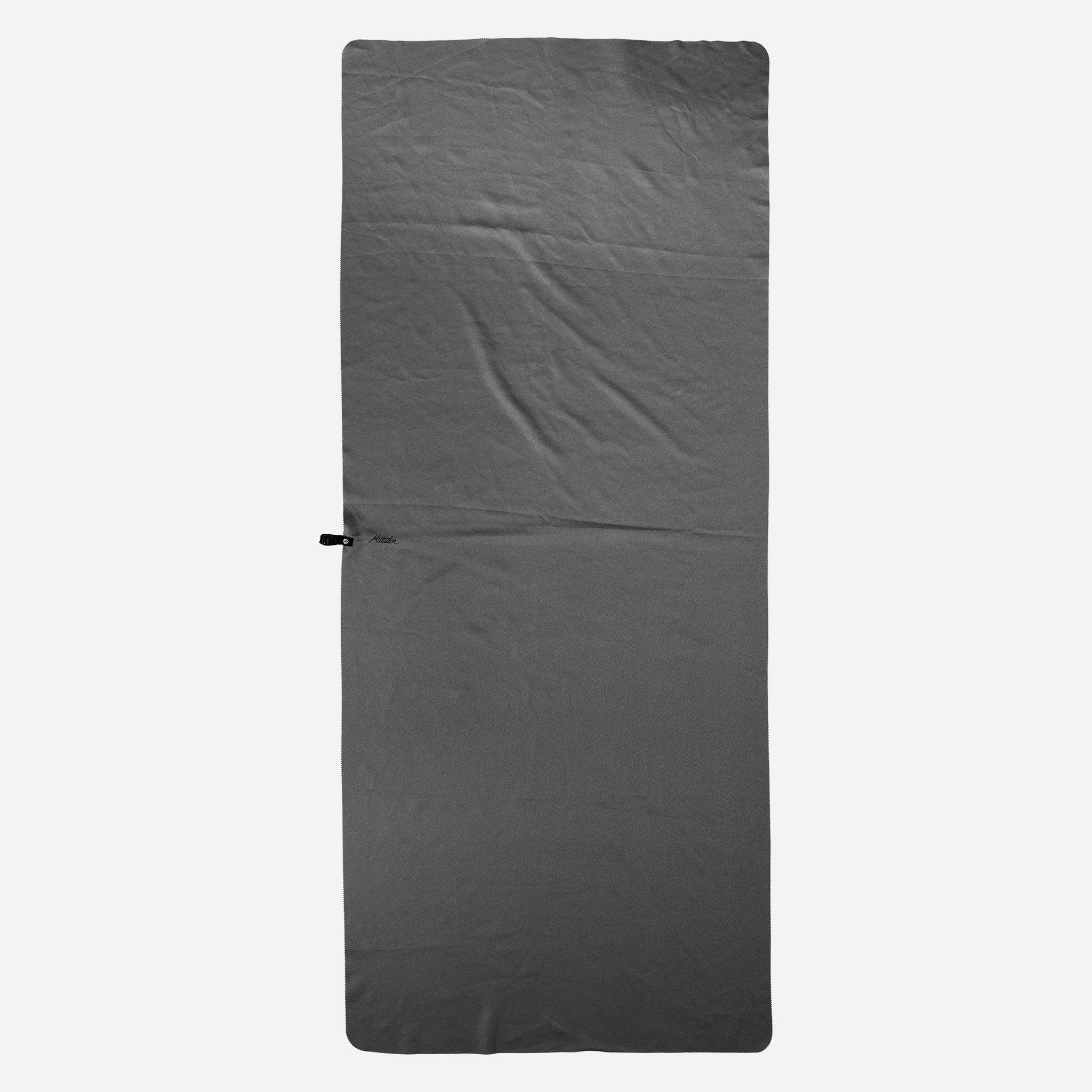 Matador Charcoal NanoDry Packable Shower Towel fuld størrelse