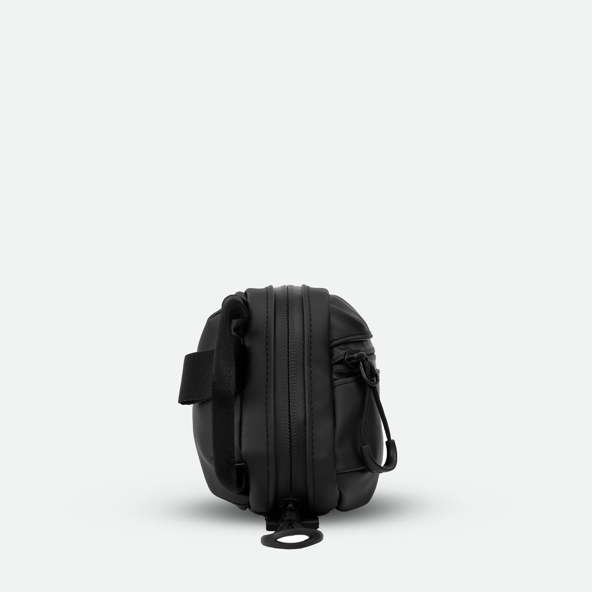 Wandrd Tech Bag Medium