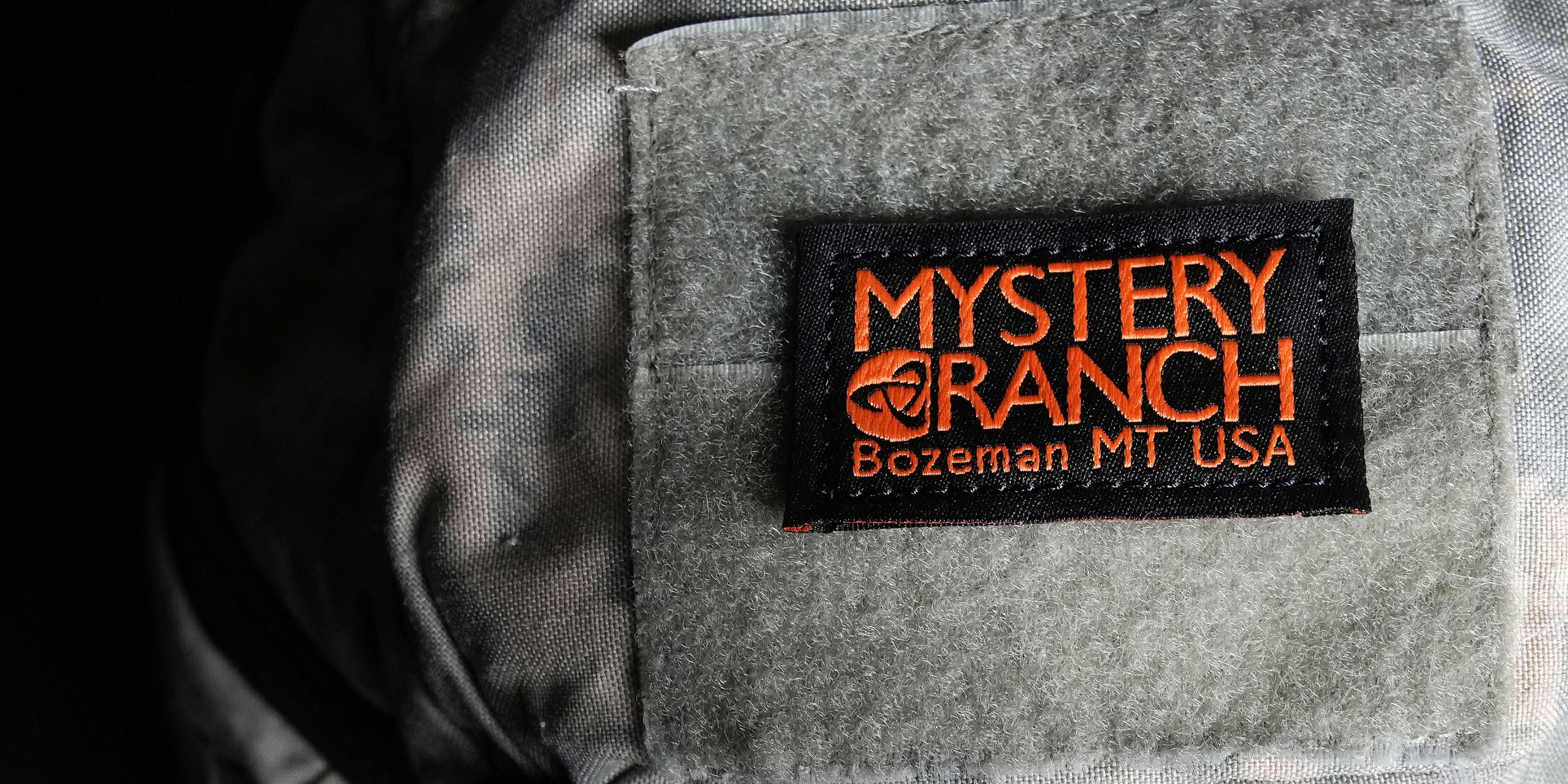 Mystery Ranch - shop rygsække og tilbehør hos Packsmart