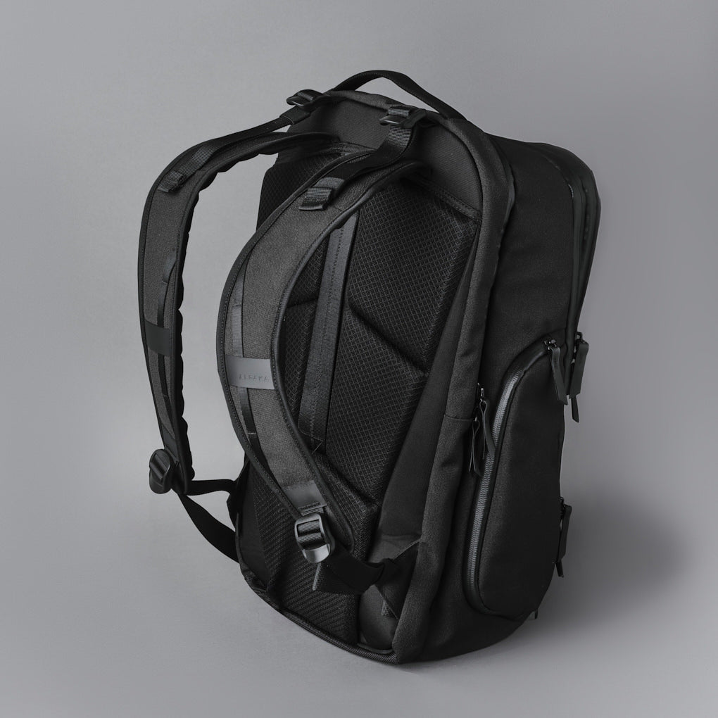 アルパカ35LELEMENTS TRAVEL BACKPACK AXOFLUX