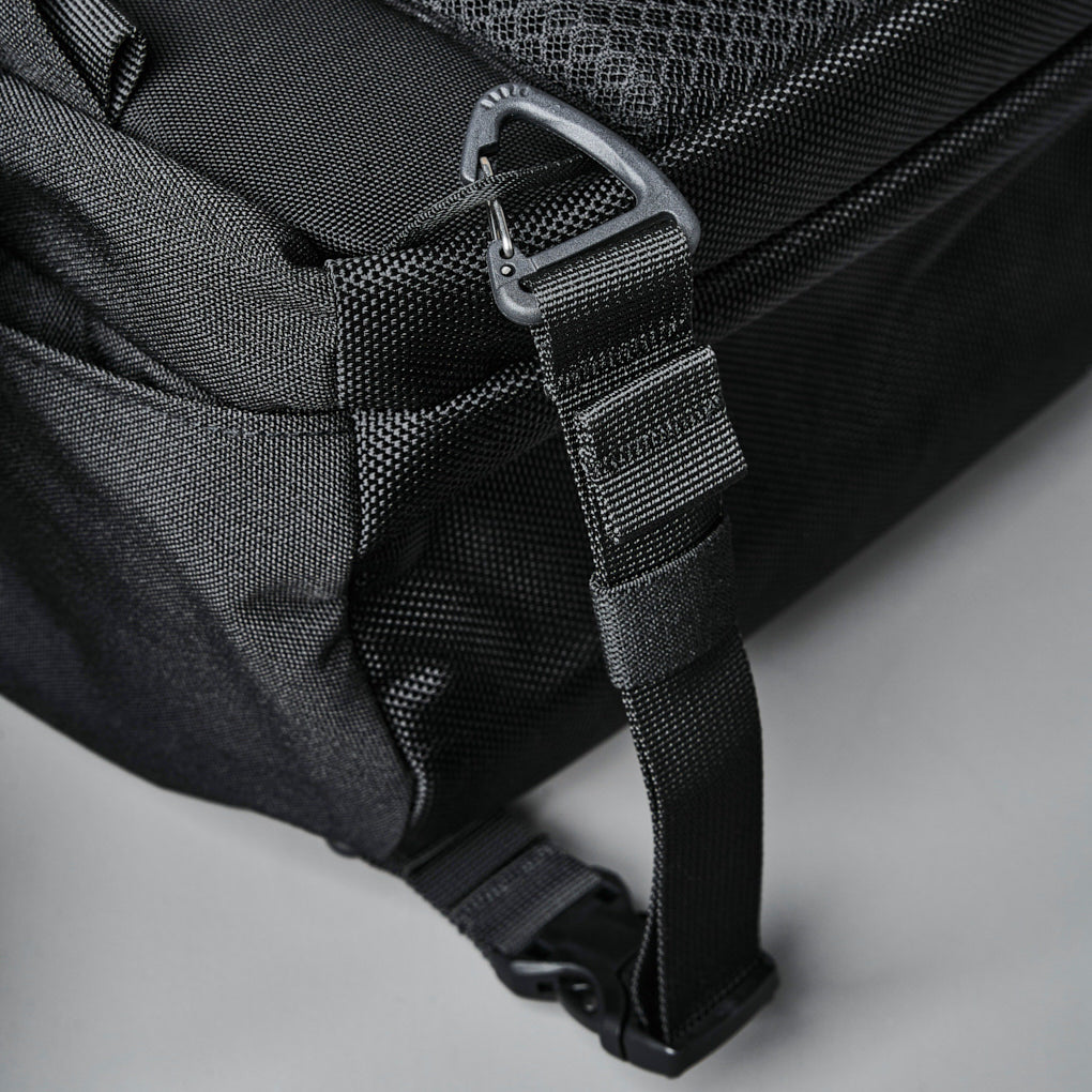 Alpaka Elements Travel Backpack Axoflux Black 600D - stropper