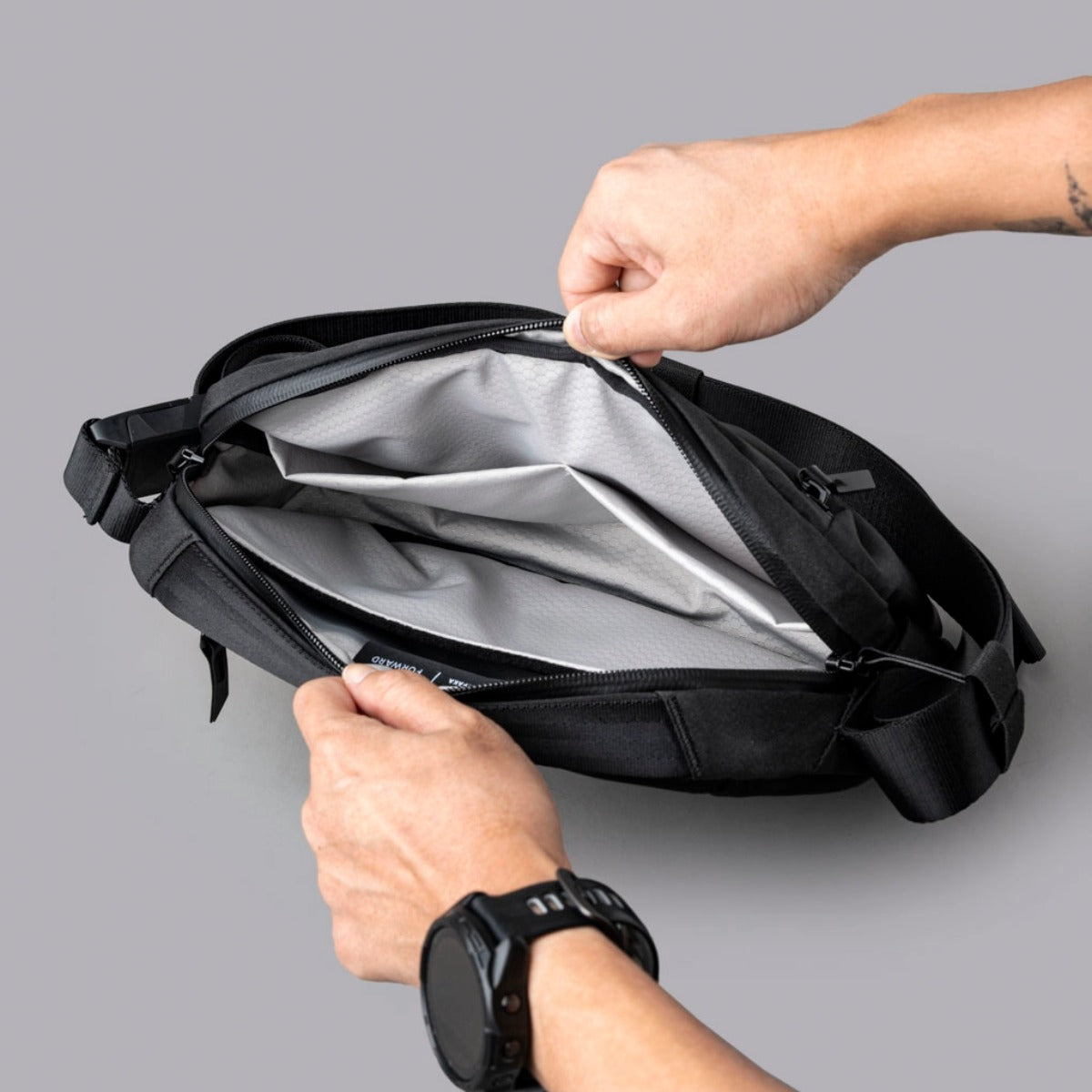 ALPAKA]GO SLING MINI V2 ブラック Go Sling Mini V2