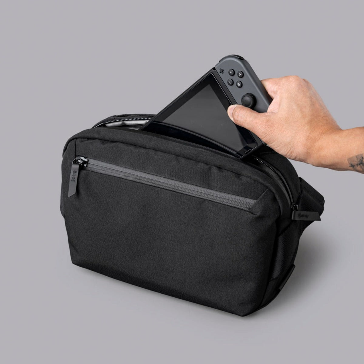 ALPAKA]GO SLING MINI V2 ブラック GO SLING MINI V2 | SLING & SHOULDER | 【公式】ALPAKA (アルパカ)