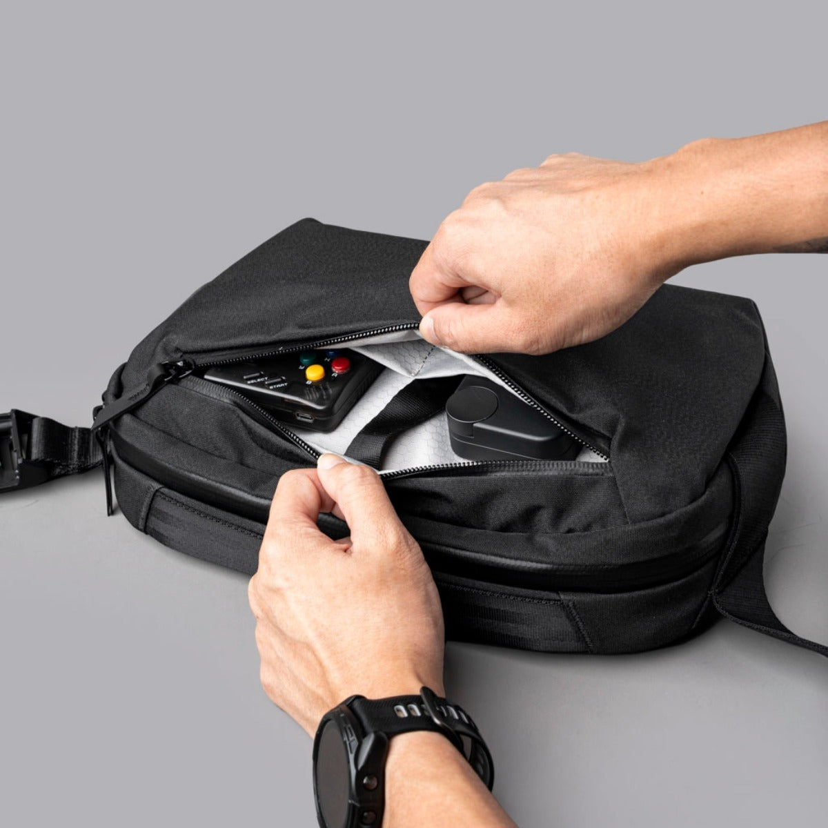 Alpaka Go Sling Mini V2 – Packsmart