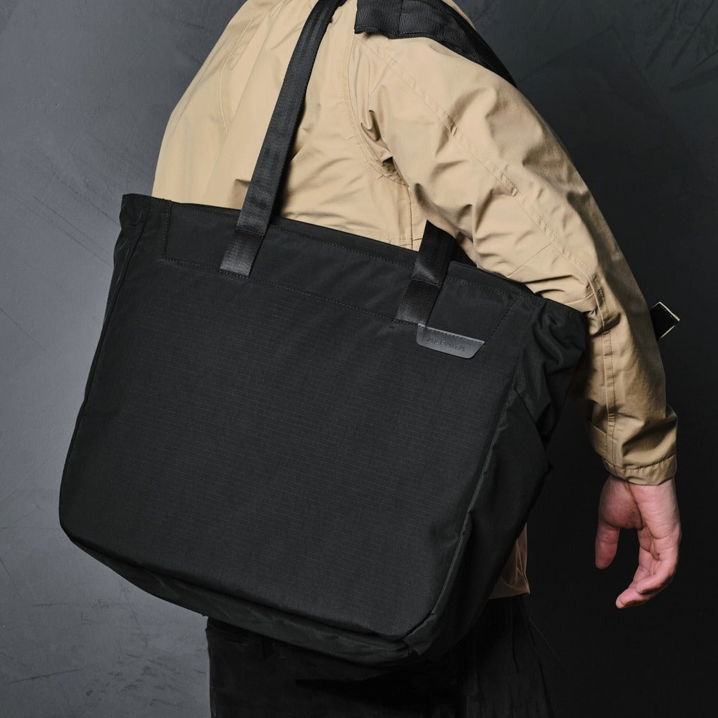 Alpaka Metro Tote - Axoflux 210D Black