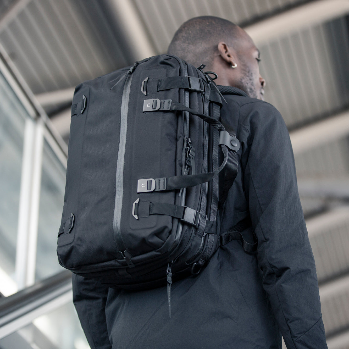 【現行型 美品】BLACK EMBER FORGE 30 EMBERTEX™ Black Ember Forge-30 EmberTex™ PFAS Free 20L - 30L Expansion - Jet