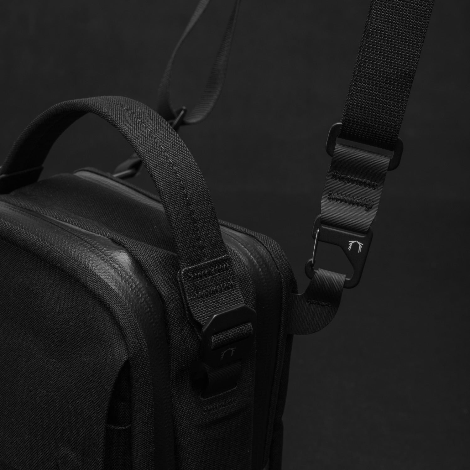 Black Ember Kompak