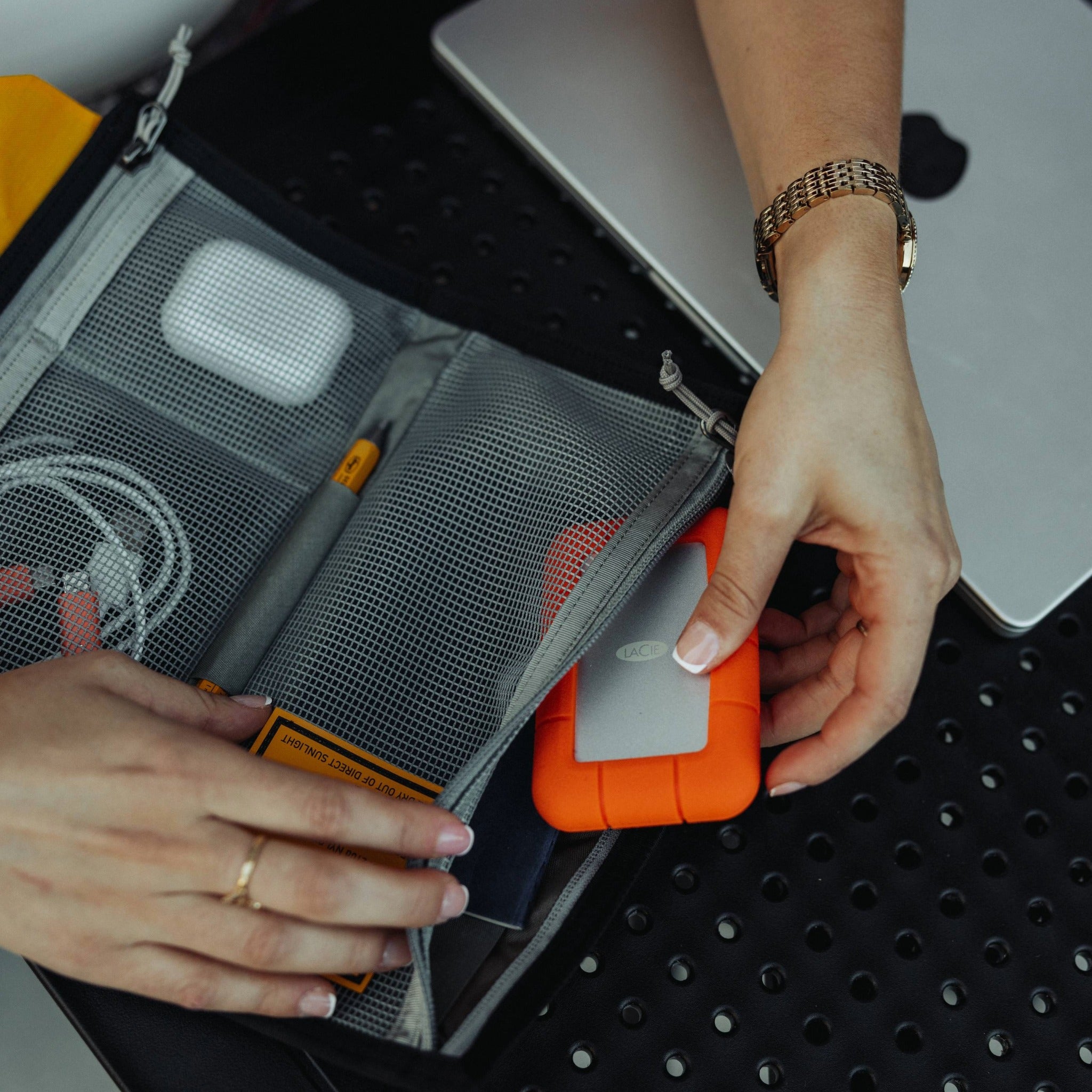 Evergoods Civic Access Pouch 1L – Packsmart