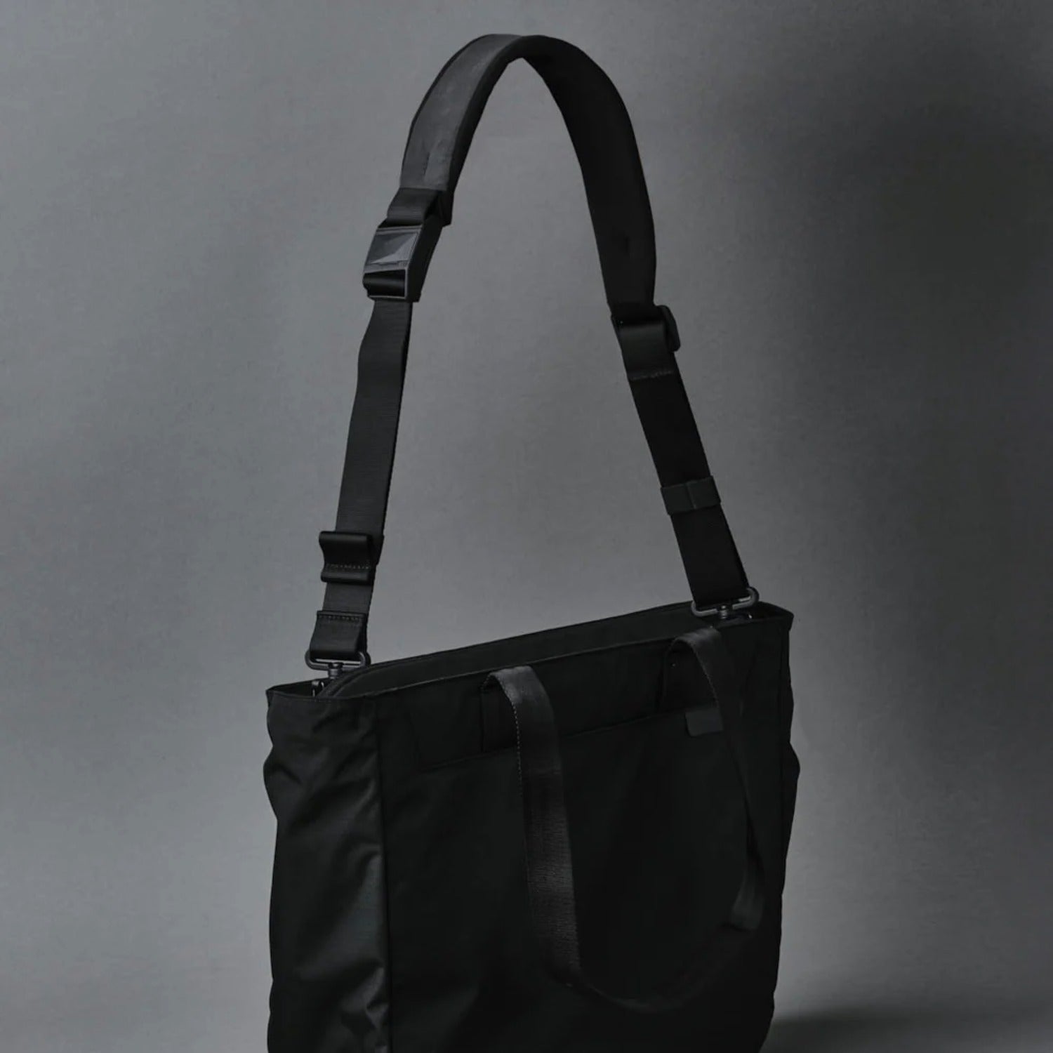 Alpaka Crossbody Shoulder Strap